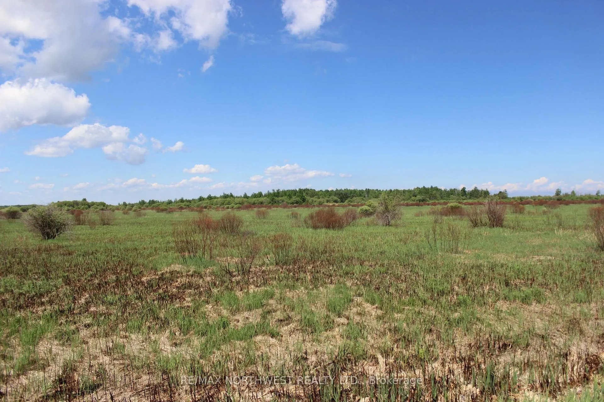 Photo 8 of SE 1/4 SEC 21 Hwy 600, Dawson — HOMEH