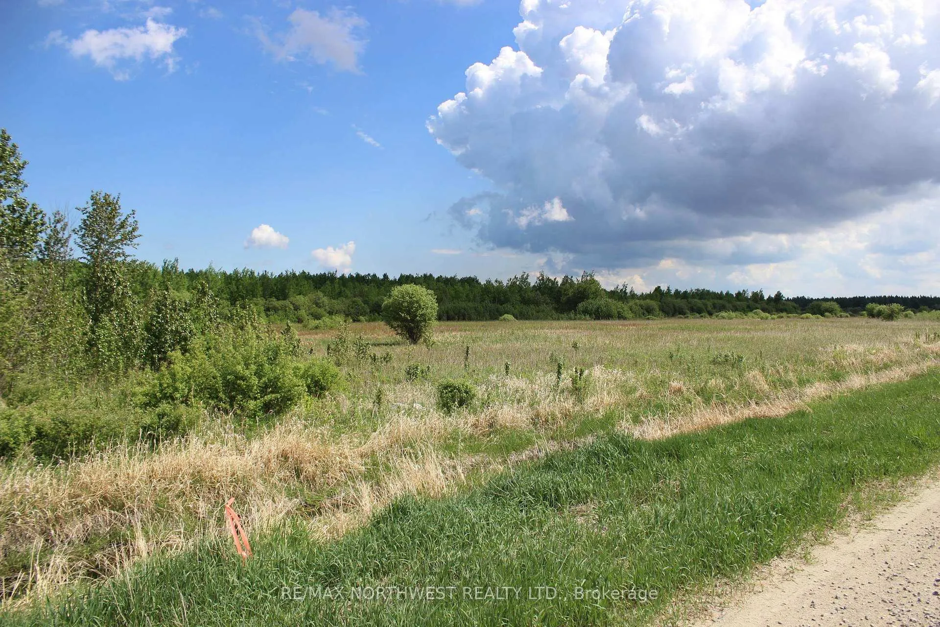 Photo 12 of SE 1/4 SEC 21 Hwy 600, Dawson — HOMEH