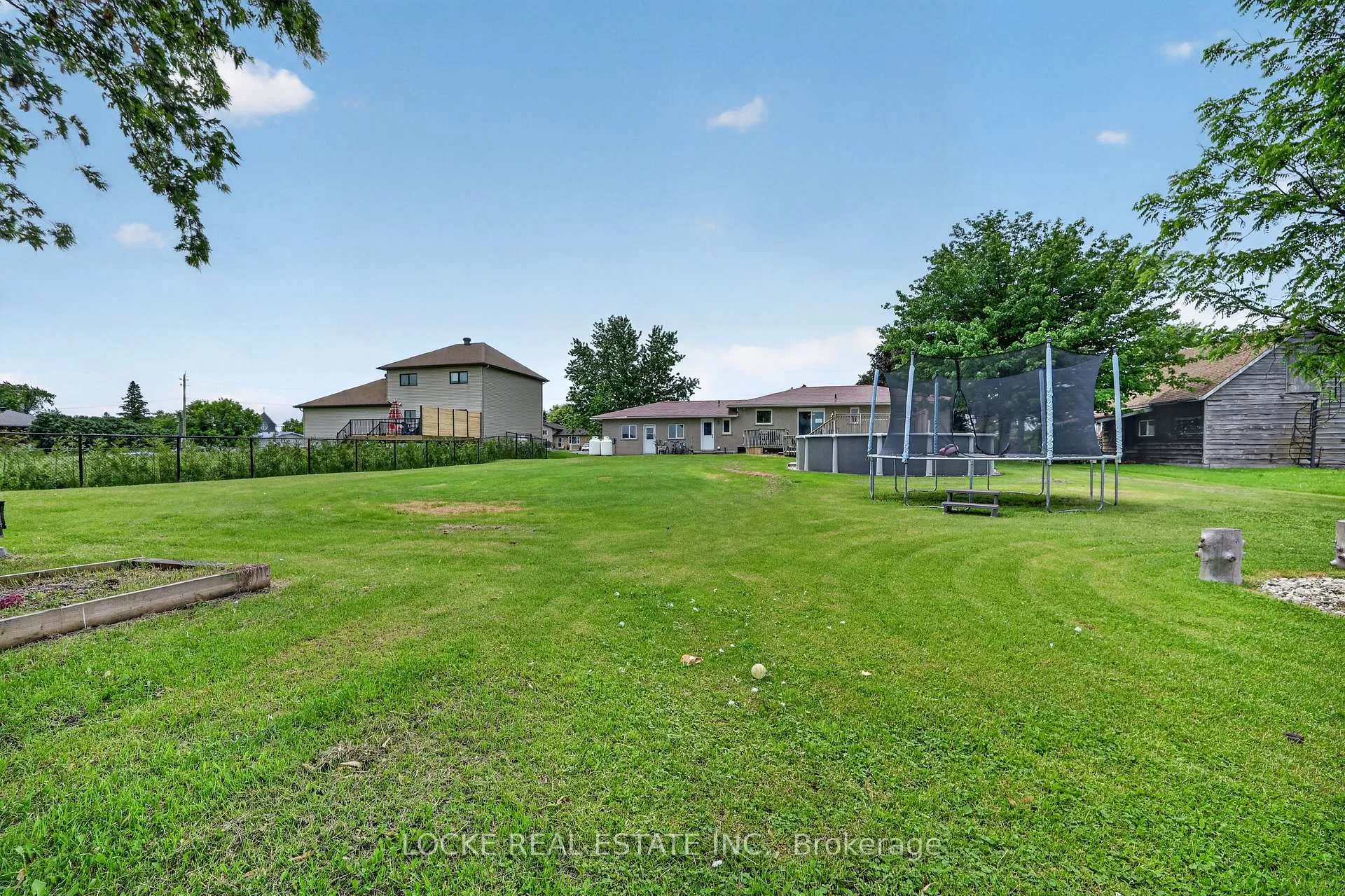 Photo 43 of 3391 Sarsfield Road, Ottawa, Cumberland West — HOMEH