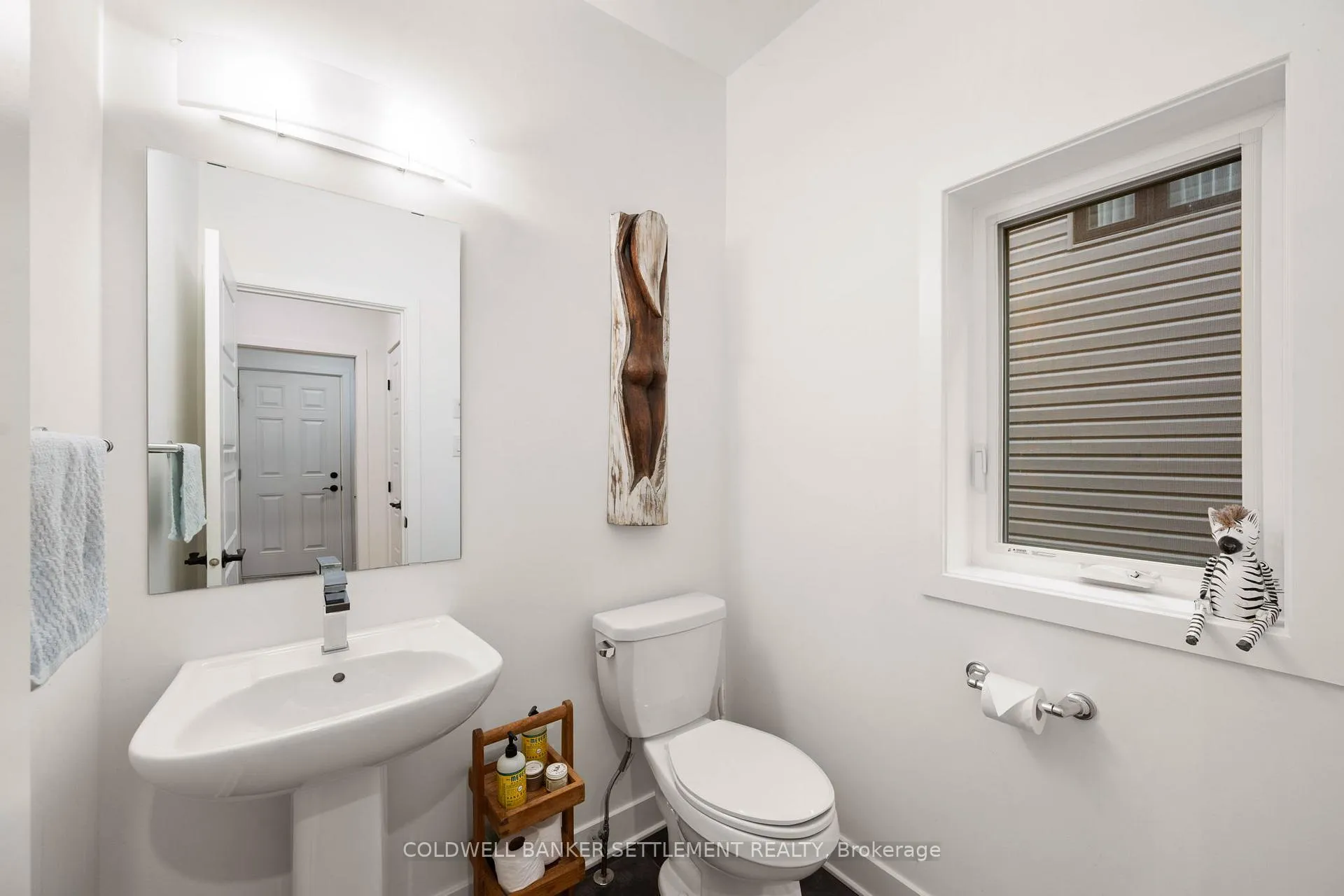 Photo 9 of 682 Borbridge Avenue, Ottawa, Riverside South/Gloucester Glen — HOMEH