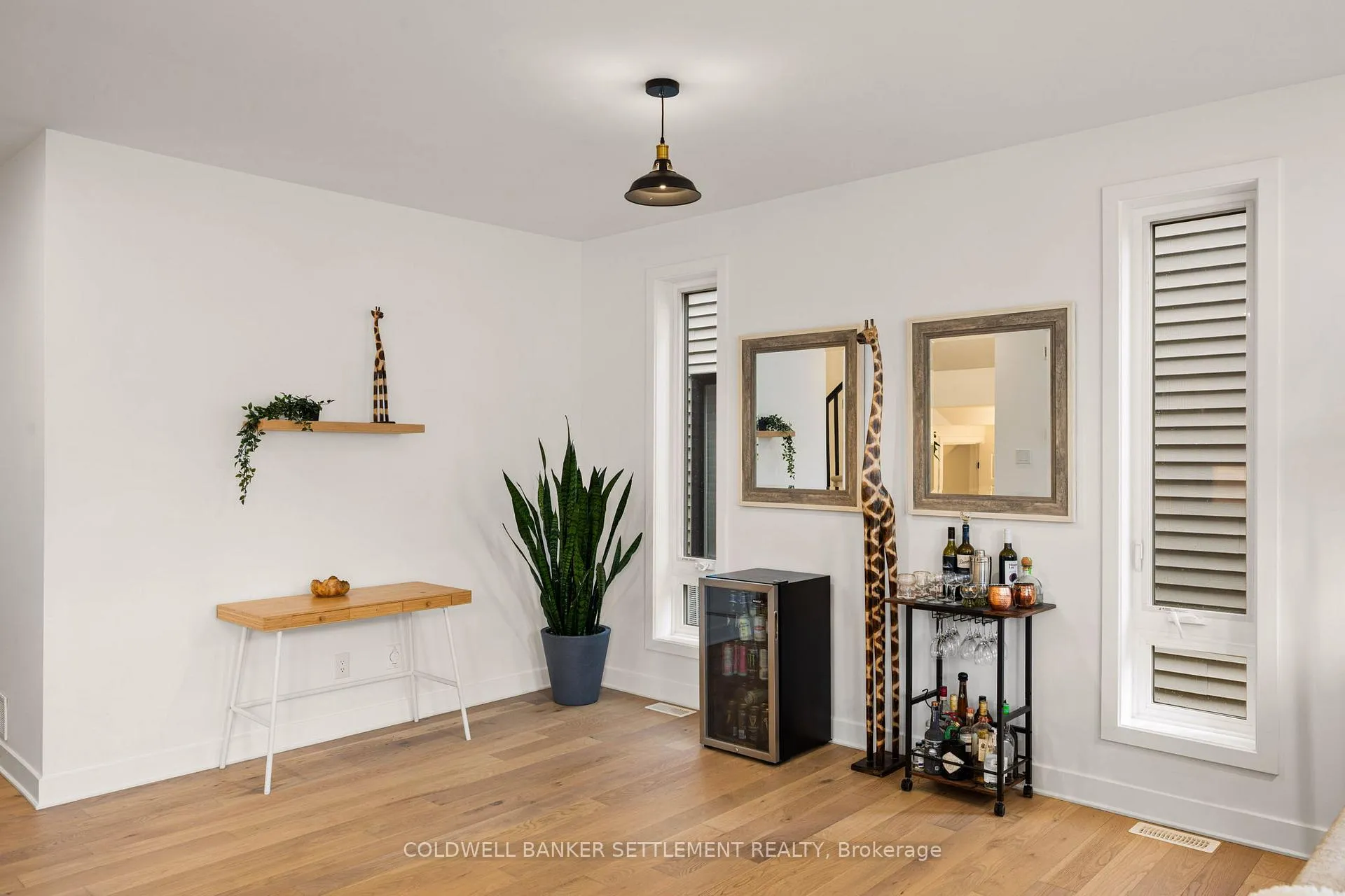 Photo 17 of 682 Borbridge Avenue, Ottawa, Riverside South/Gloucester Glen — HOMEH