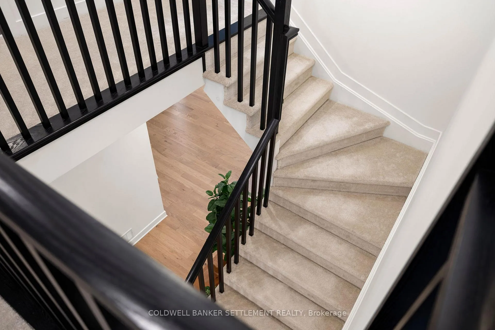 Photo 25 of 682 Borbridge Avenue, Ottawa, Riverside South/Gloucester Glen — HOMEH