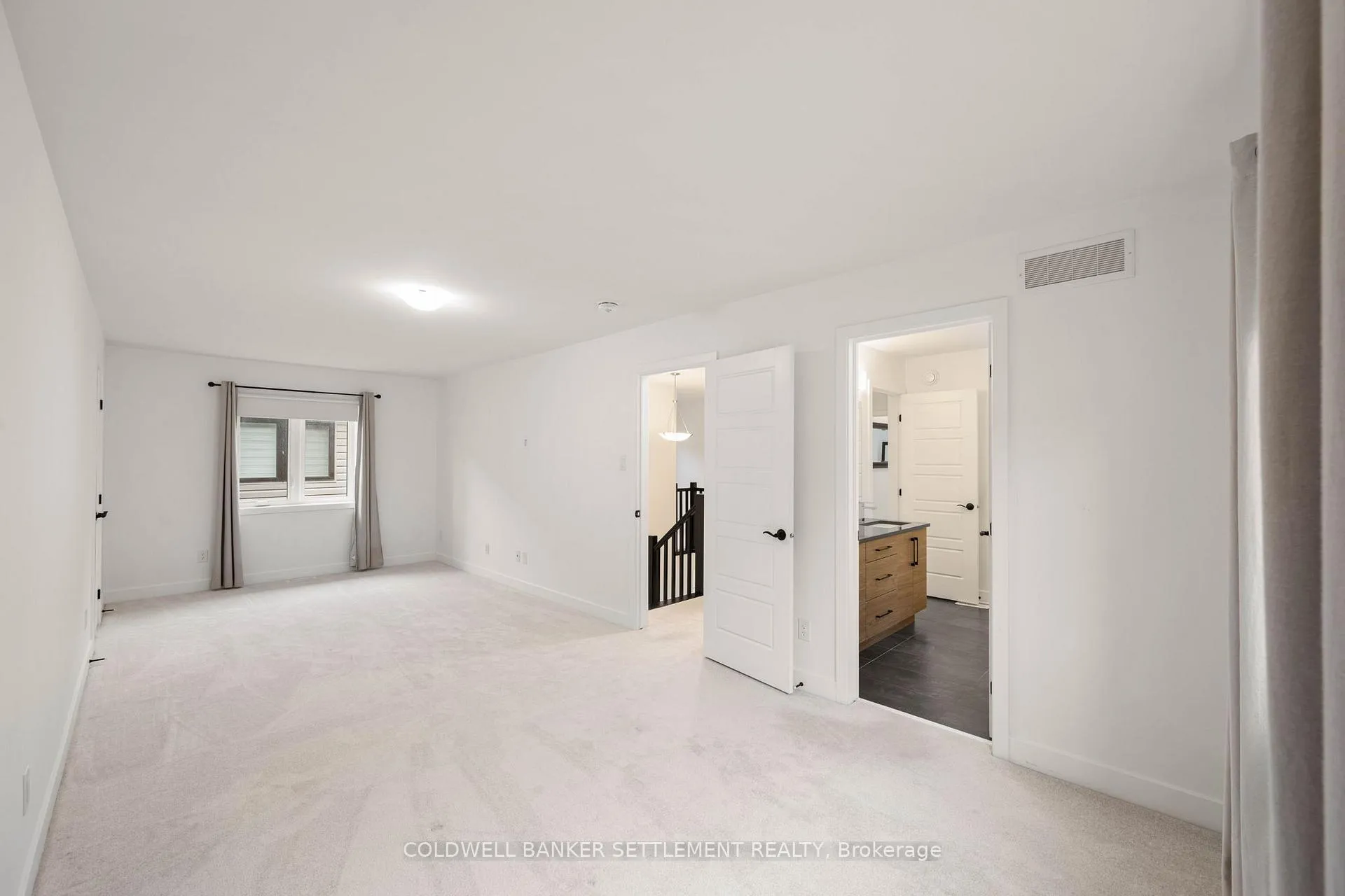 Photo 28 of 682 Borbridge Avenue, Ottawa, Riverside South/Gloucester Glen — HOMEH