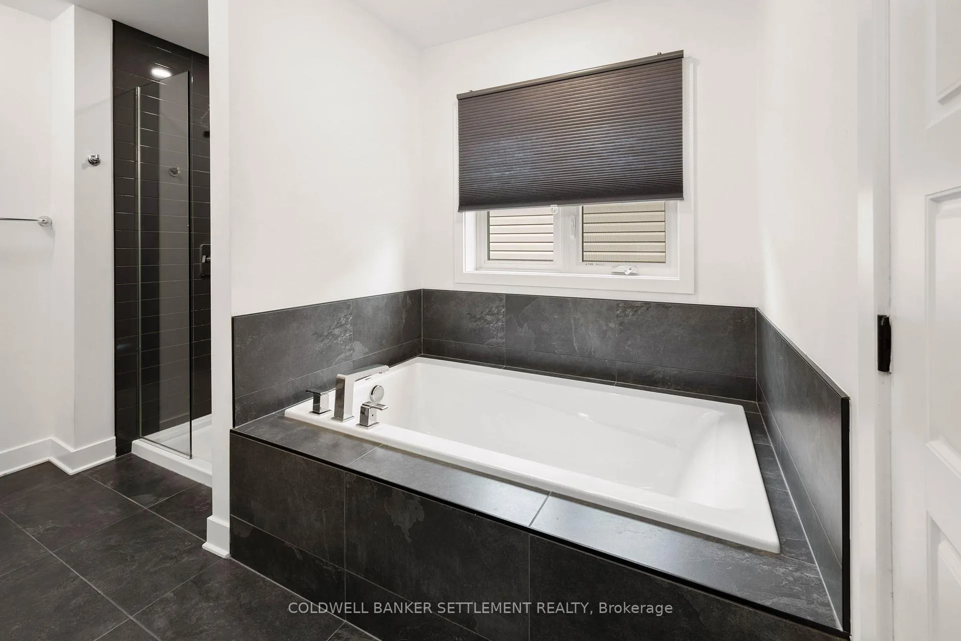 Photo 41 of 682 Borbridge Avenue, Ottawa, Riverside South/Gloucester Glen — HOMEH