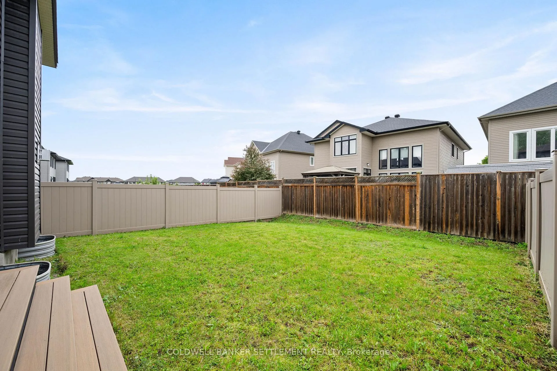 Photo 49 of 682 Borbridge Avenue, Ottawa, Riverside South/Gloucester Glen — HOMEH
