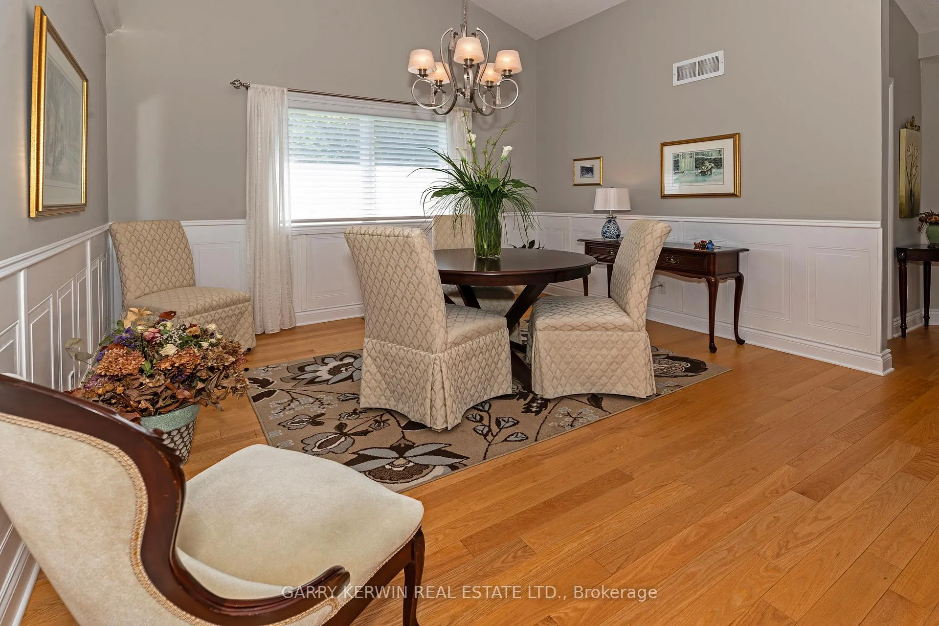 Photo 8 of 77 Birchfield Avenue, Ottawa, Kanata - Emerald Meadows/Trailwest — HOMEH