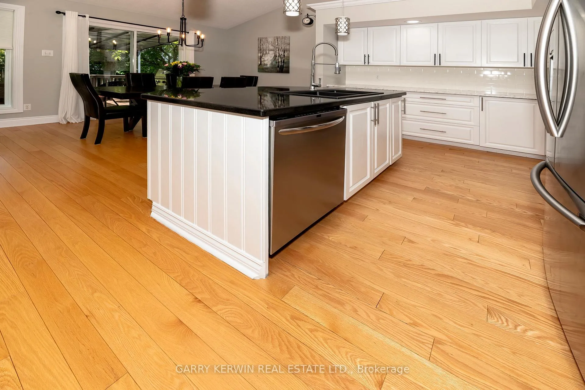 Photo 12 of 77 Birchfield Avenue, Ottawa, Kanata - Emerald Meadows/Trailwest — HOMEH