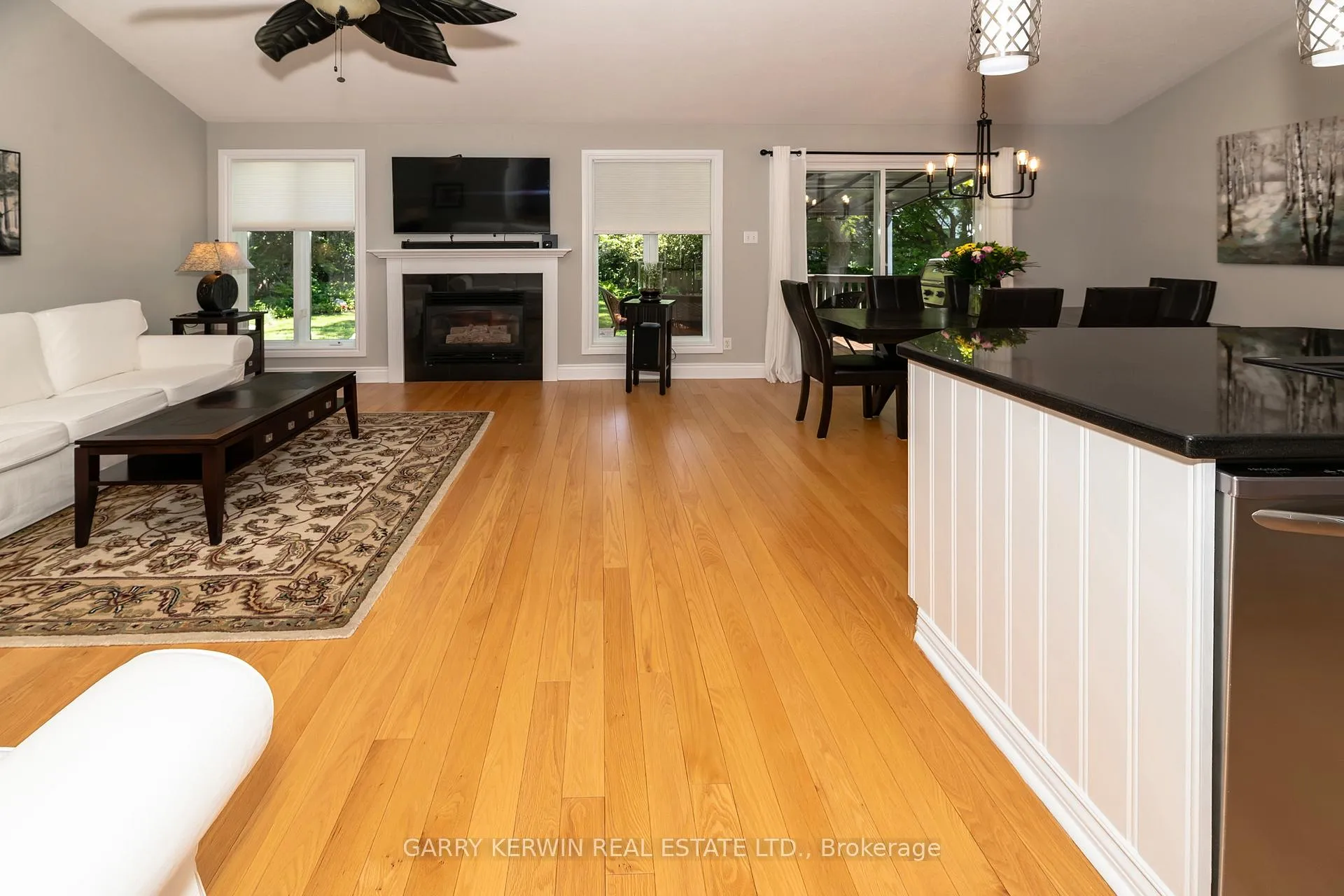 Photo 23 of 77 Birchfield Avenue, Ottawa, Kanata - Emerald Meadows/Trailwest — HOMEH