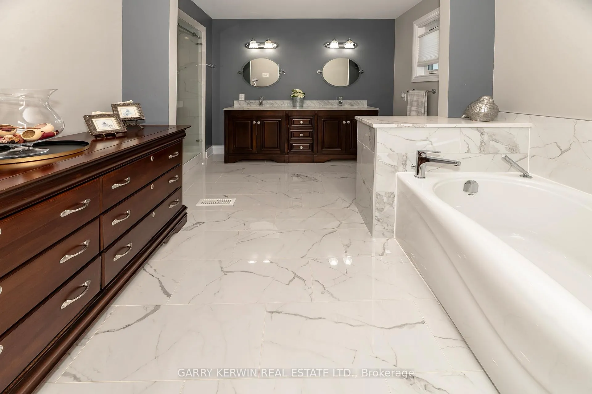 Photo 26 of 77 Birchfield Avenue, Ottawa, Kanata - Emerald Meadows/Trailwest — HOMEH
