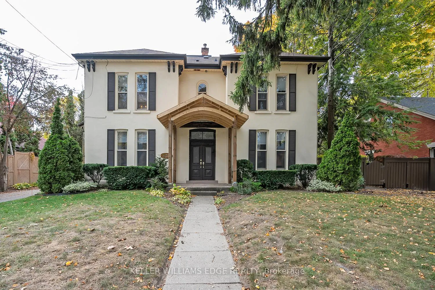 Front of Unit 5, 432 Burlington Avenue