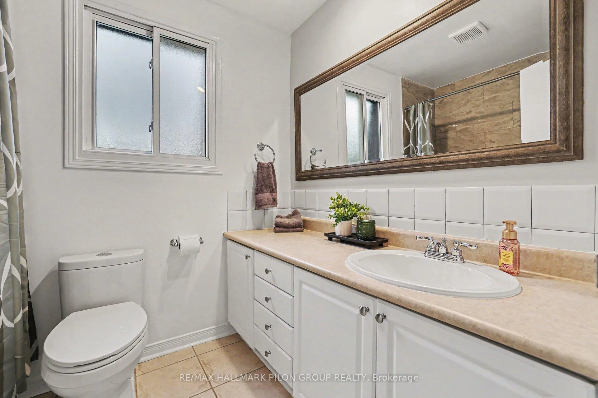 Photo 14 of Unit 70, 2210 Loyola Avenue, Ottawa, Beaconwood — HOMEH