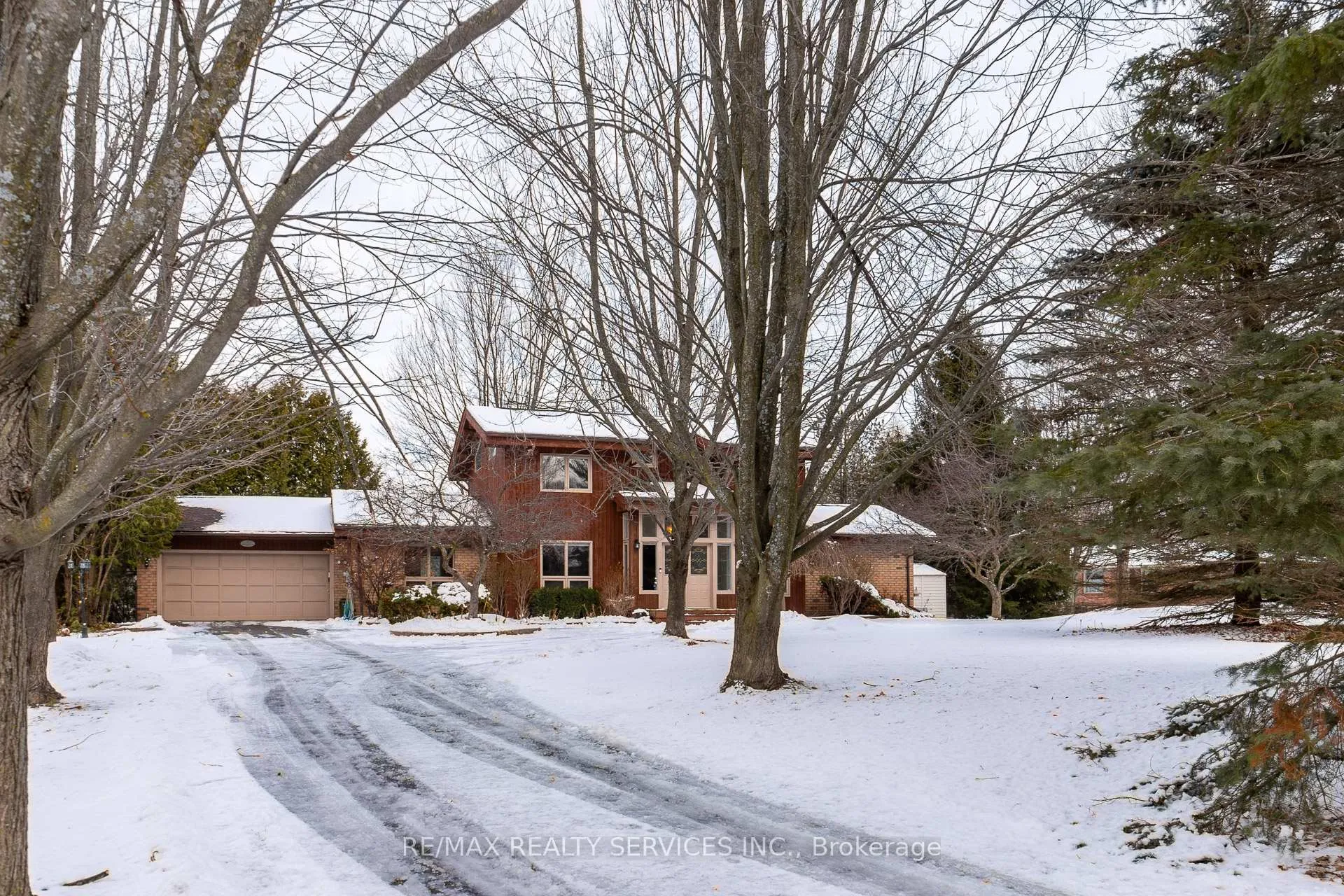 Photo 4 of 9 Damascus Drive, Caledon, Caledon East — HOMEH