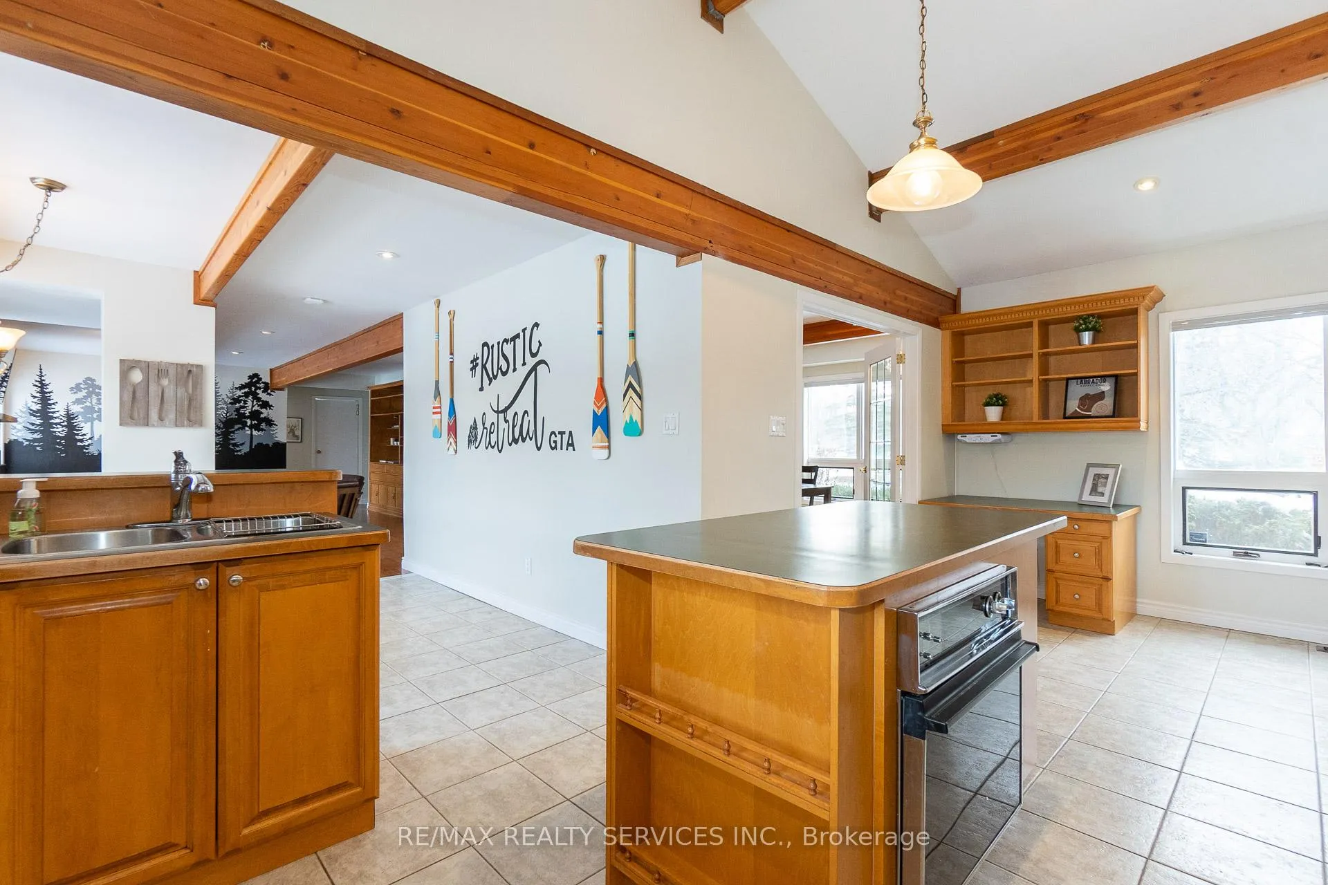Photo 11 of 9 Damascus Drive, Caledon, Caledon East — HOMEH