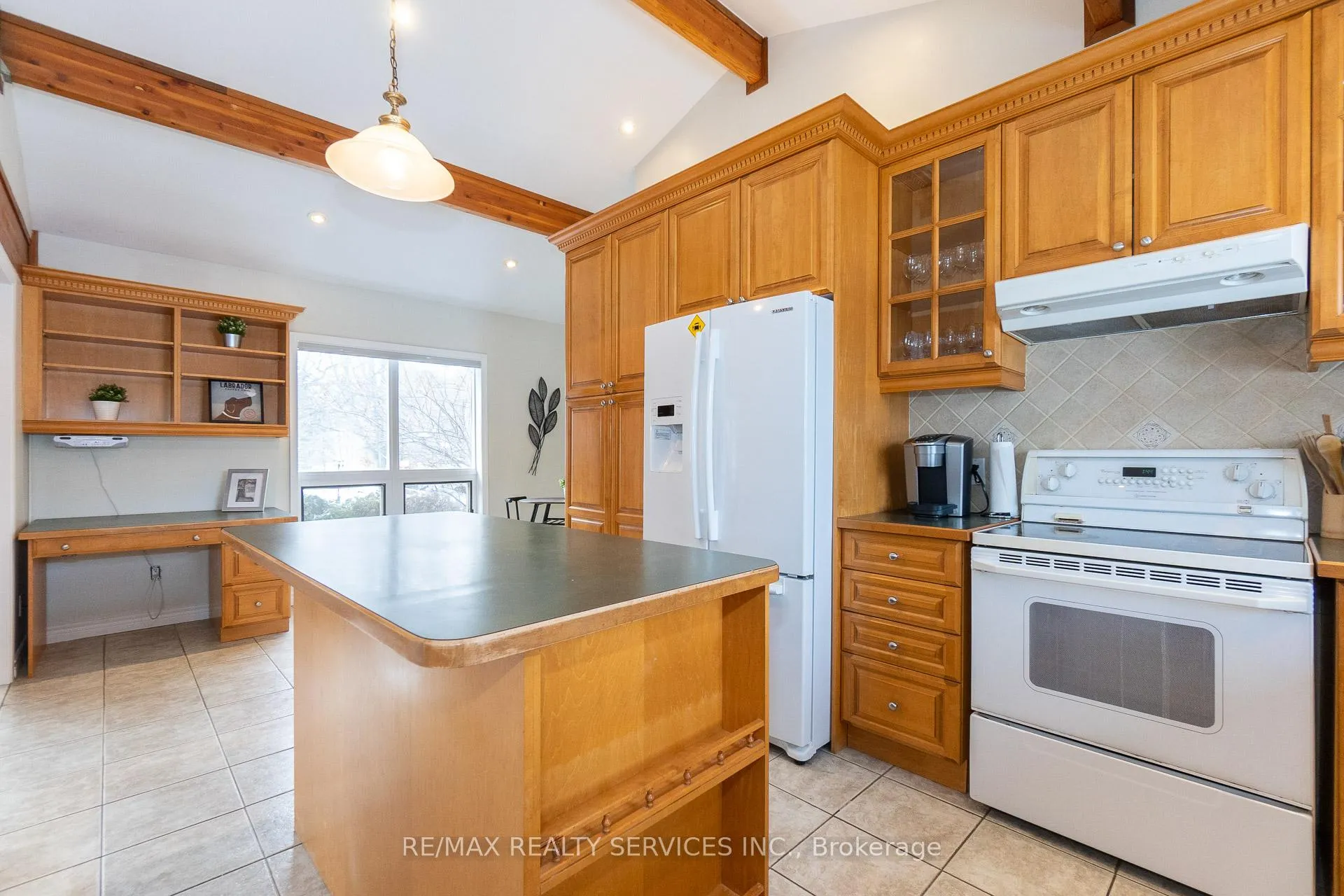Photo 12 of 9 Damascus Drive, Caledon, Caledon East — HOMEH