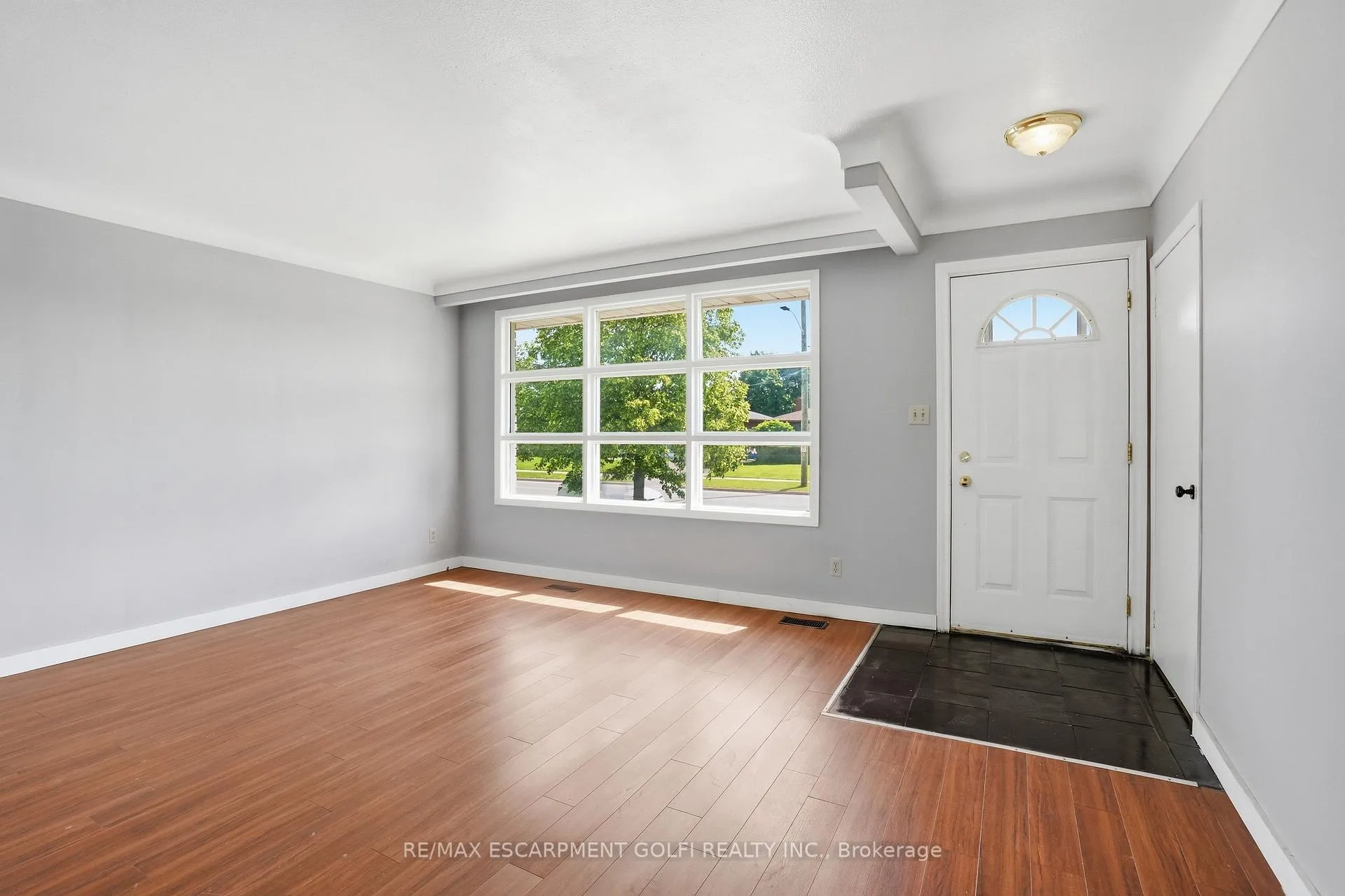 Photo 4 of 127 Wellington Street, Welland, Lincoln/Crowland — HOMEH
