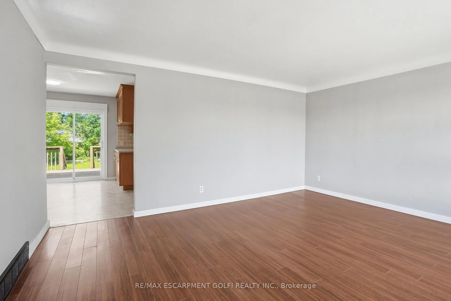 Photo 7 of 127 Wellington Street, Welland, Lincoln/Crowland — HOMEH