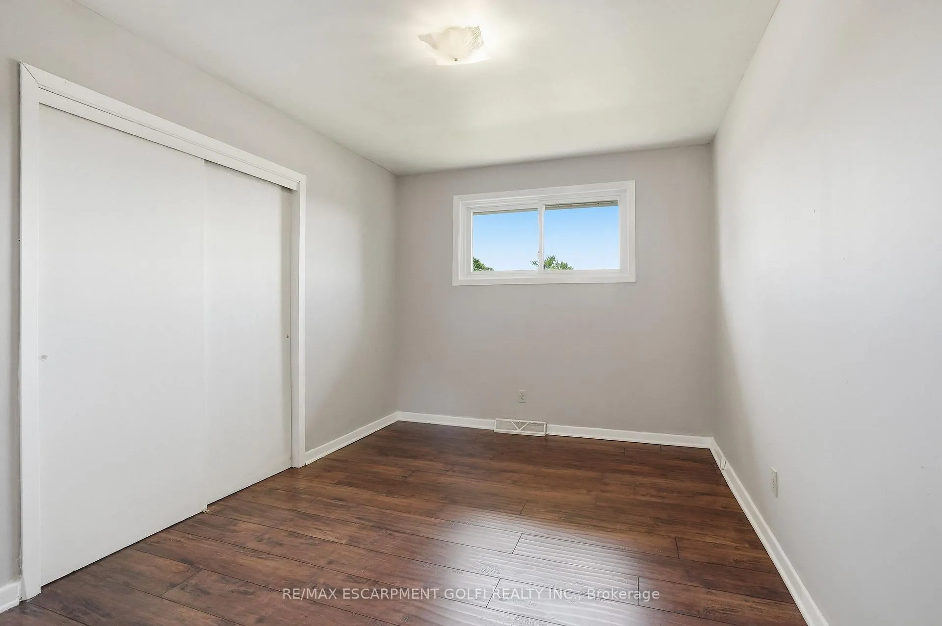 Photo 13 of 127 Wellington Street, Welland, Lincoln/Crowland — HOMEH