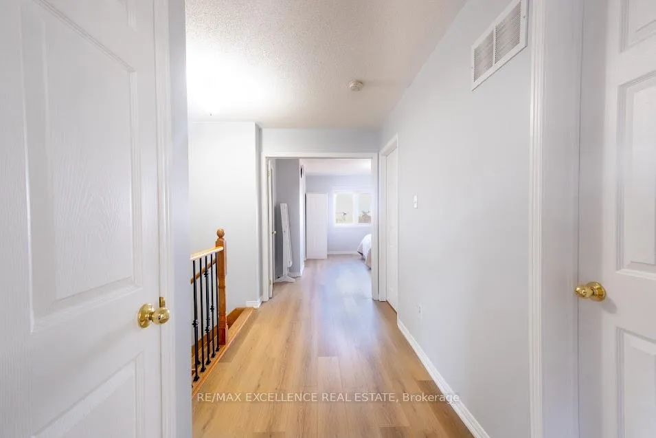 Photo 19 of 99 Rockgarden Trail, Brampton, Sandringham-Wellington — HOMEH
