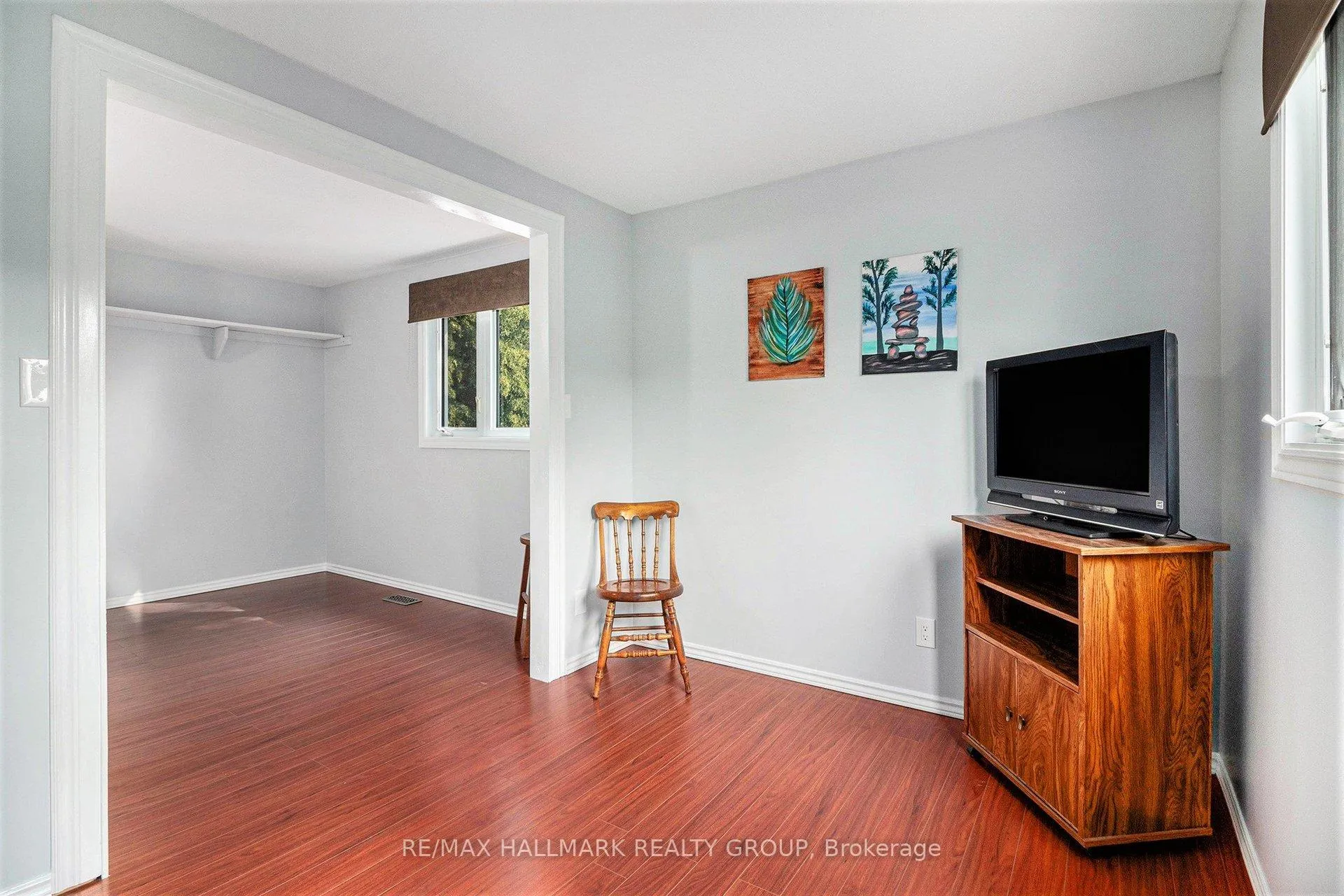 Photo 21 of 270 Mceachern Crescent, Ottawa, Bilberry Creek/Queenswood Heights — HOMEH