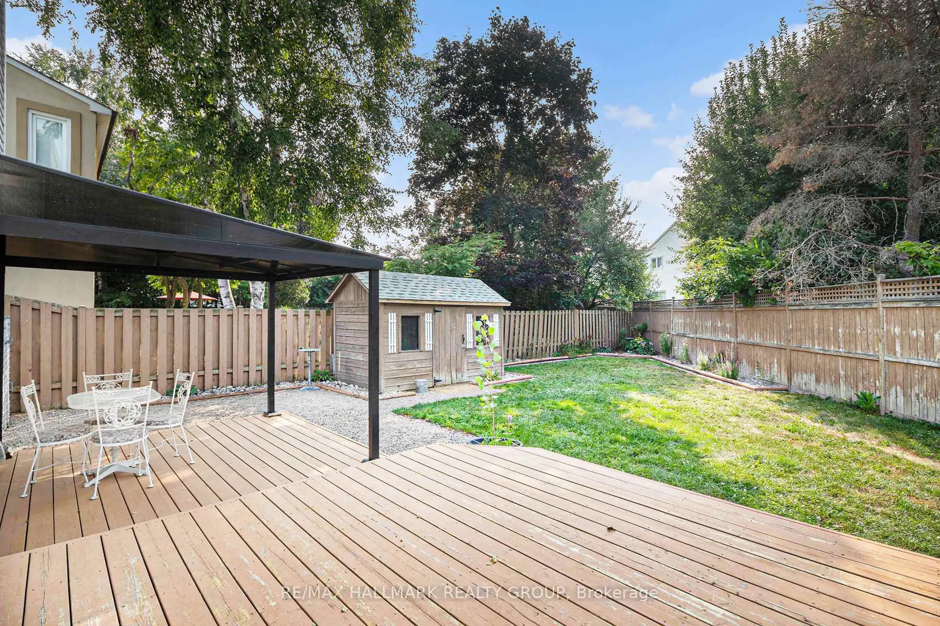 Photo 30 of 270 Mceachern Crescent, Ottawa, Bilberry Creek/Queenswood Heights — HOMEH