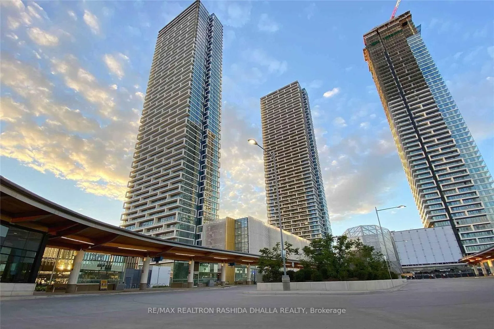 Photo 3 of Unit 5312, 5 Buttermill Avenue, Vaughan, Vaughan Corporate Centre — HOMEH