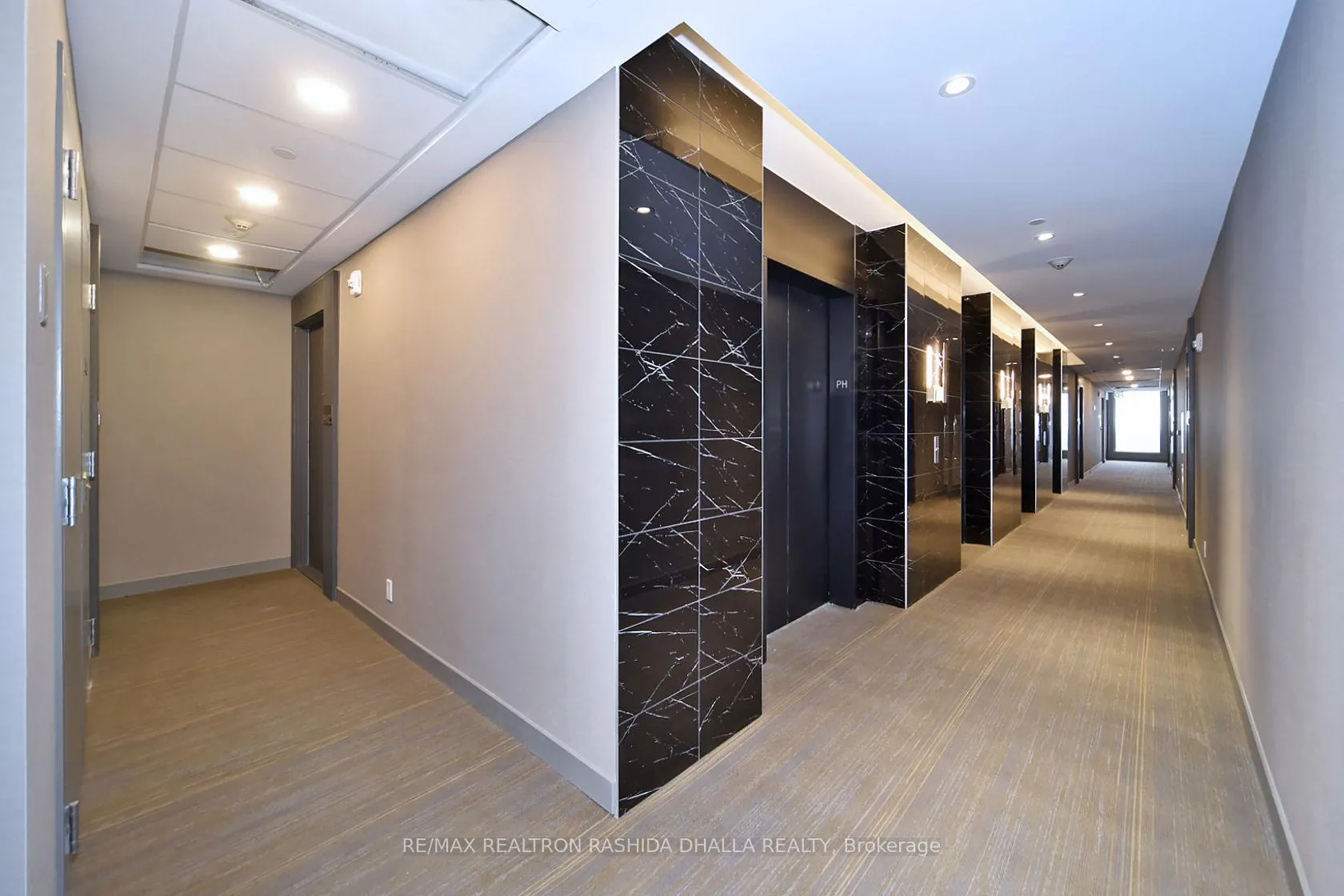 Photo 7 of Unit 5312, 5 Buttermill Avenue, Vaughan, Vaughan Corporate Centre — HOMEH
