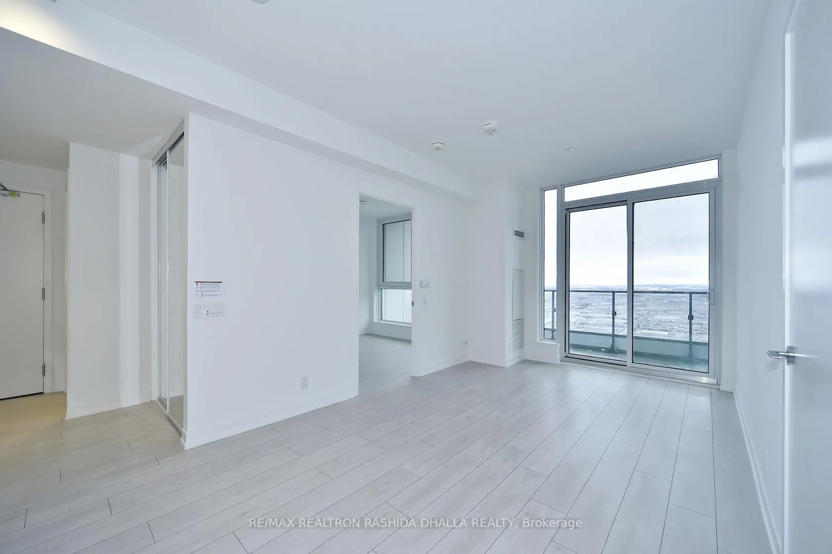 Photo 18 of Unit 5312, 5 Buttermill Avenue, Vaughan, Vaughan Corporate Centre — HOMEH