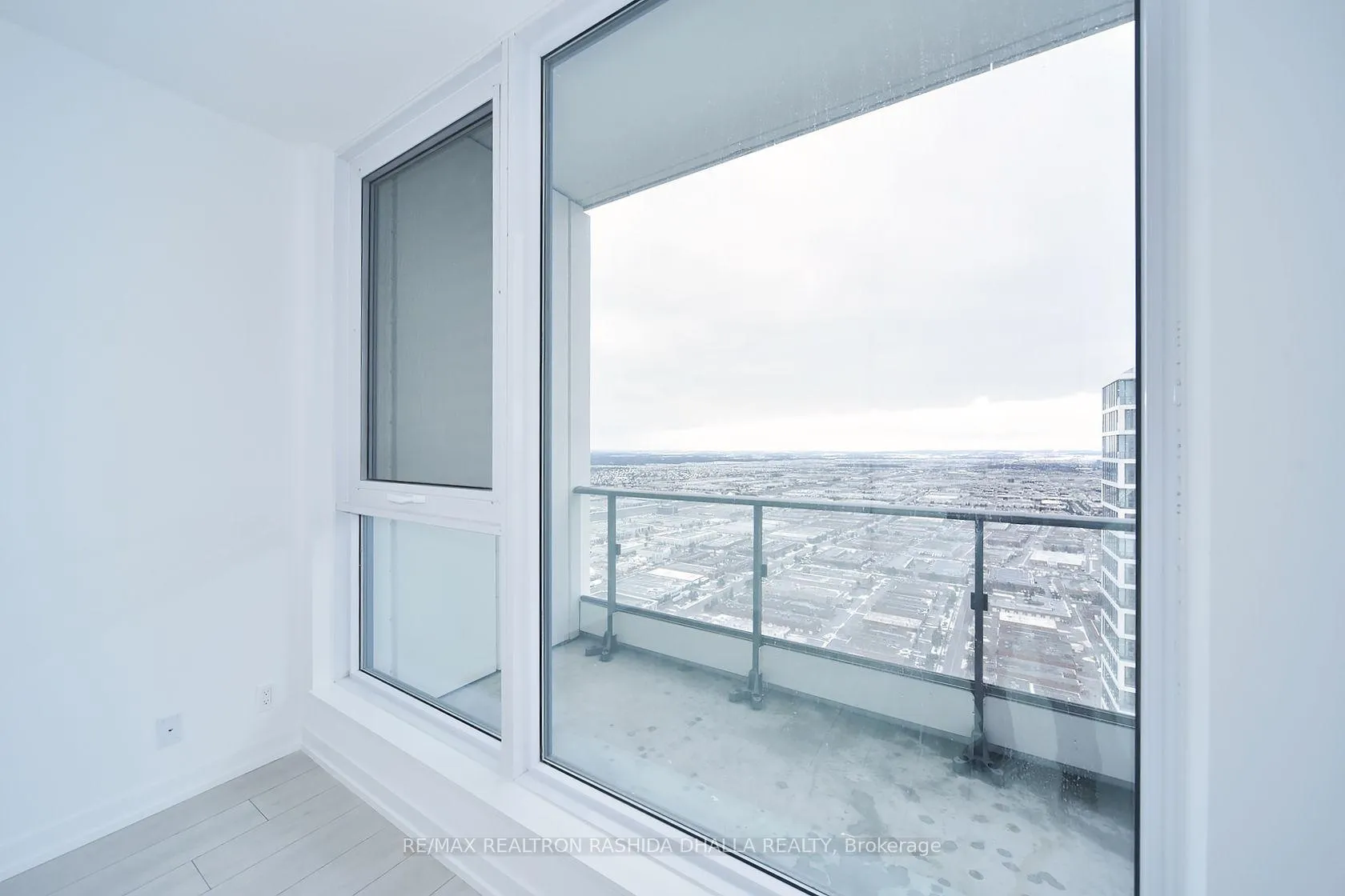 Photo 25 of Unit 5312, 5 Buttermill Avenue, Vaughan, Vaughan Corporate Centre — HOMEH