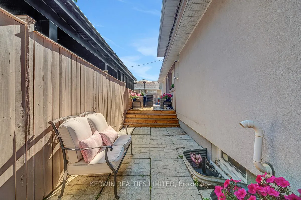 Photo 38 of 1978 Arch Street, Ottawa, Elmvale Acres — HOMEH