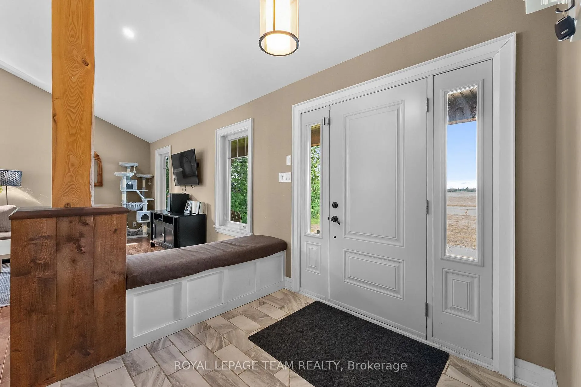 Photo 3 of 175 Boundary Road E, North Dundas, North Dundas (Mountain) Twp — HOMEH
