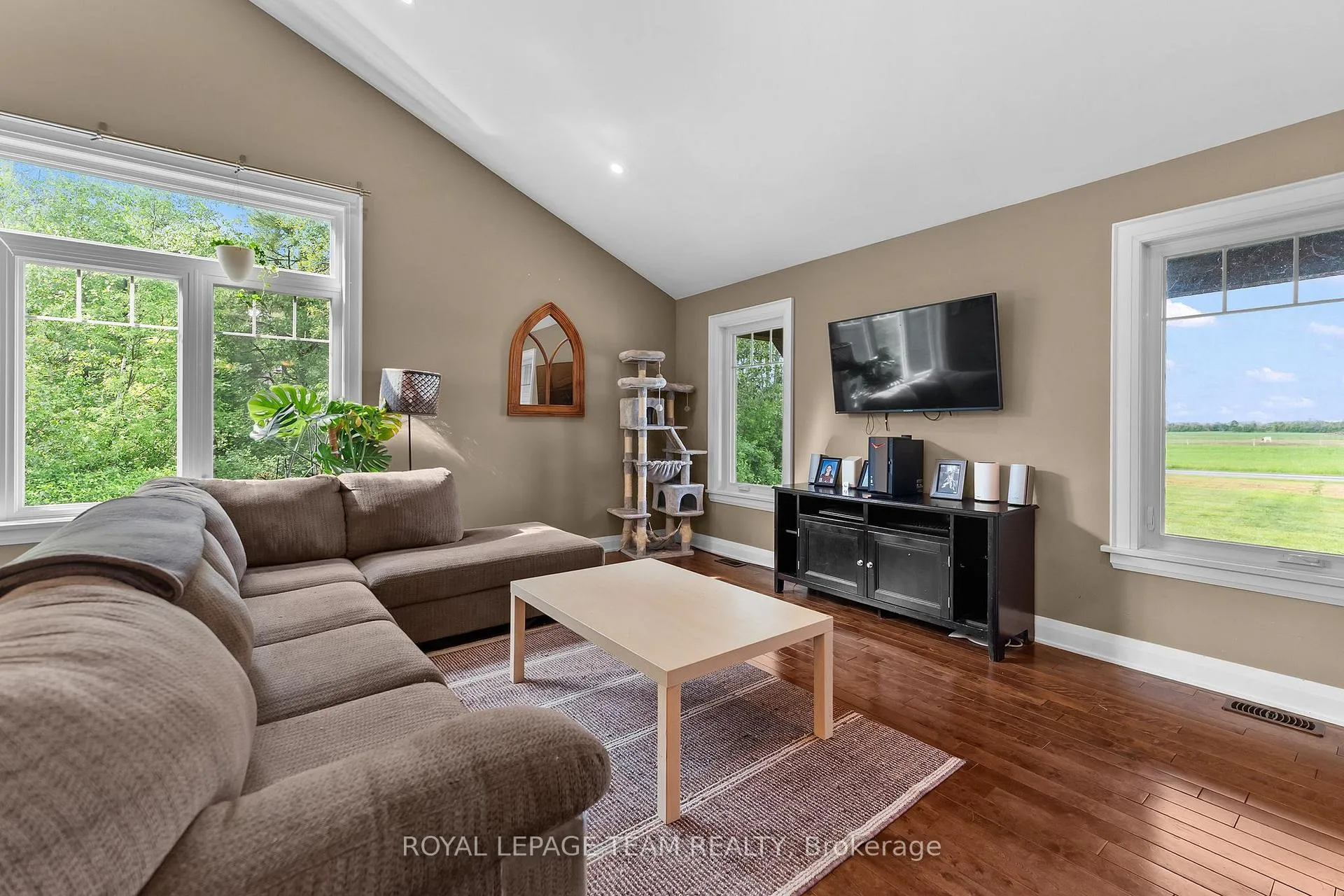 Photo 8 of 175 Boundary Road E, North Dundas, North Dundas (Mountain) Twp — HOMEH