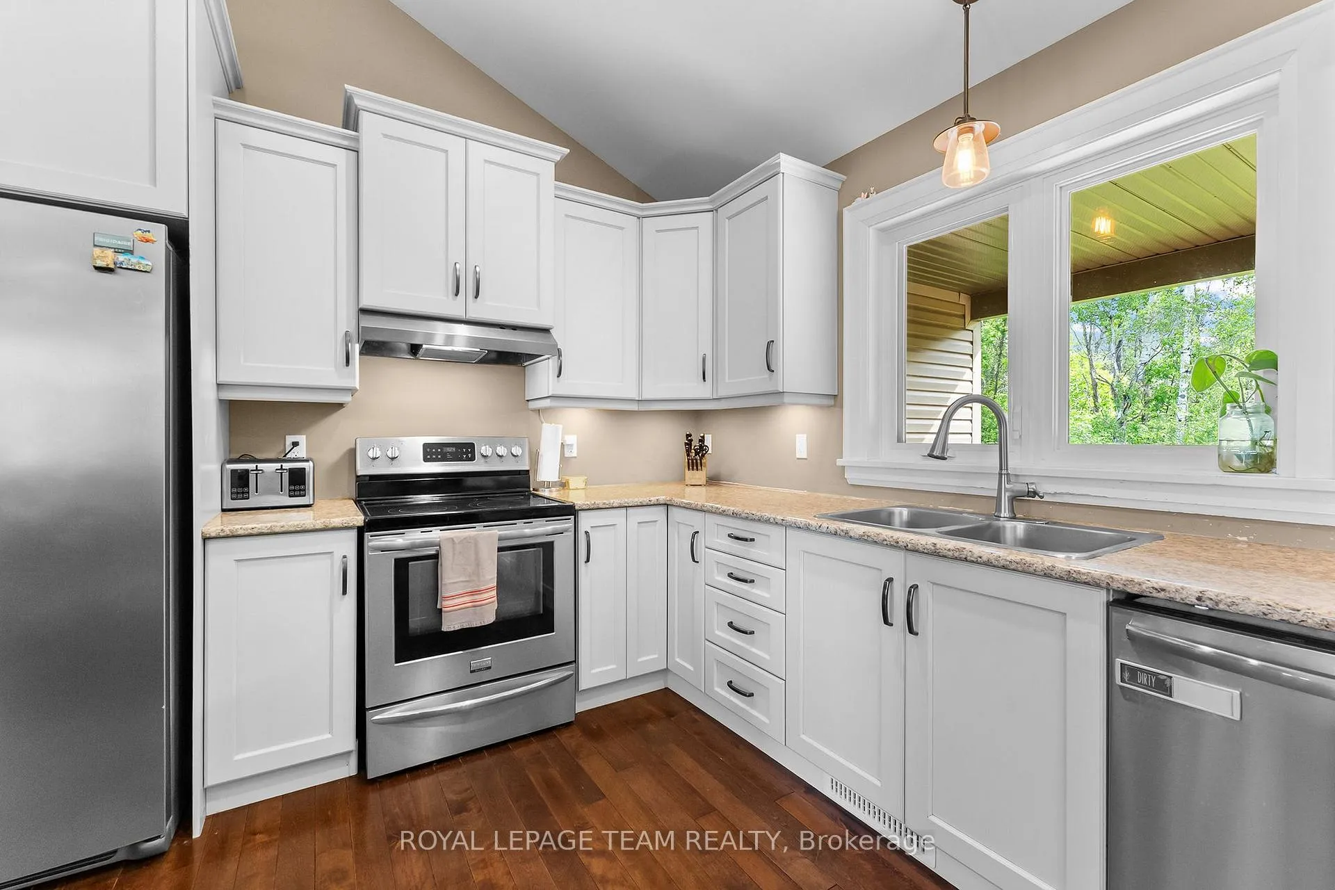 Photo 13 of 175 Boundary Road E, North Dundas, North Dundas (Mountain) Twp — HOMEH