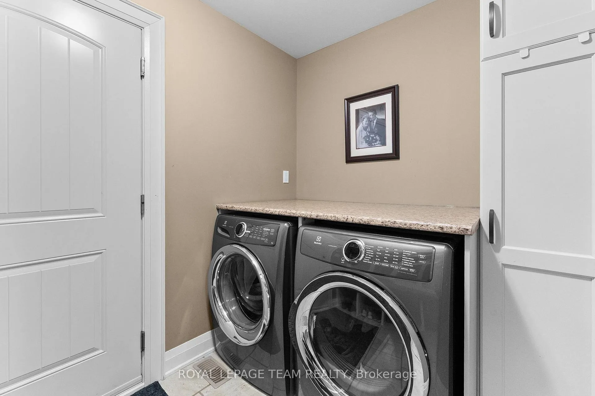 Photo 15 of 175 Boundary Road E, North Dundas, North Dundas (Mountain) Twp — HOMEH