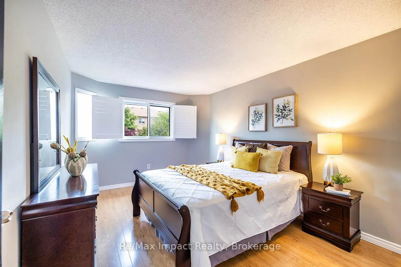 Photo 16 of 53 Sable Crescent, Whitby, Rolling Acres — HOMEH