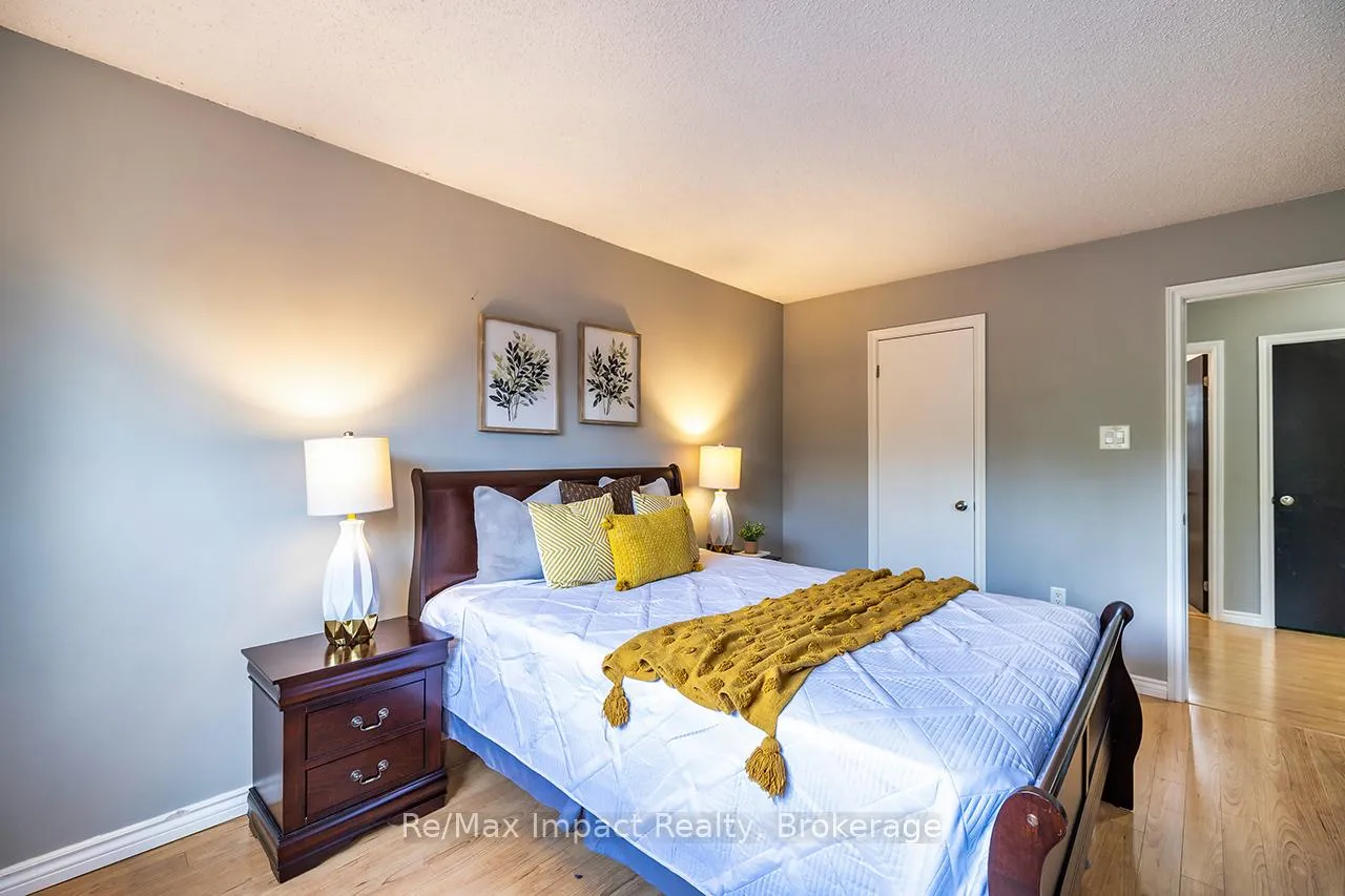 Photo 17 of 53 Sable Crescent, Whitby, Rolling Acres — HOMEH