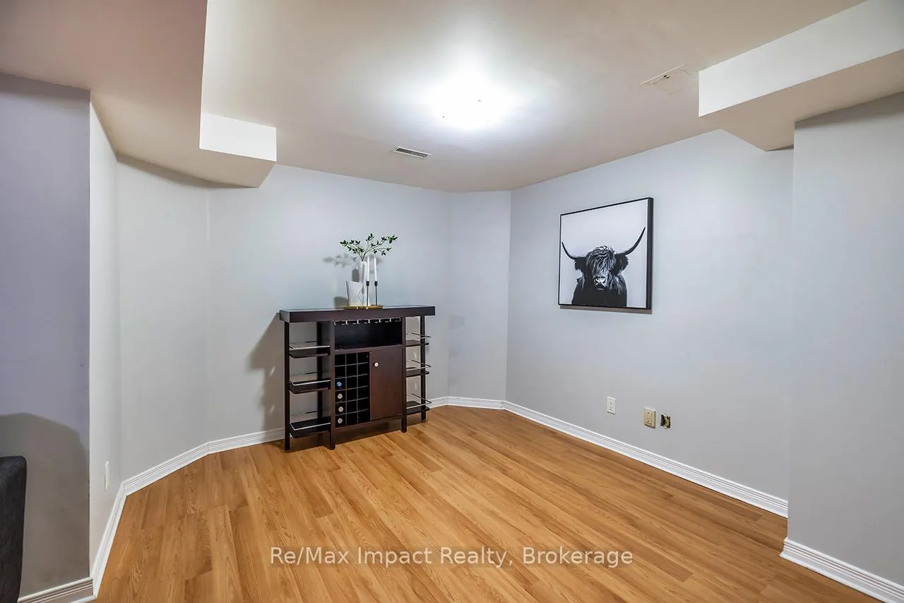 Photo 24 of 53 Sable Crescent, Whitby, Rolling Acres — HOMEH