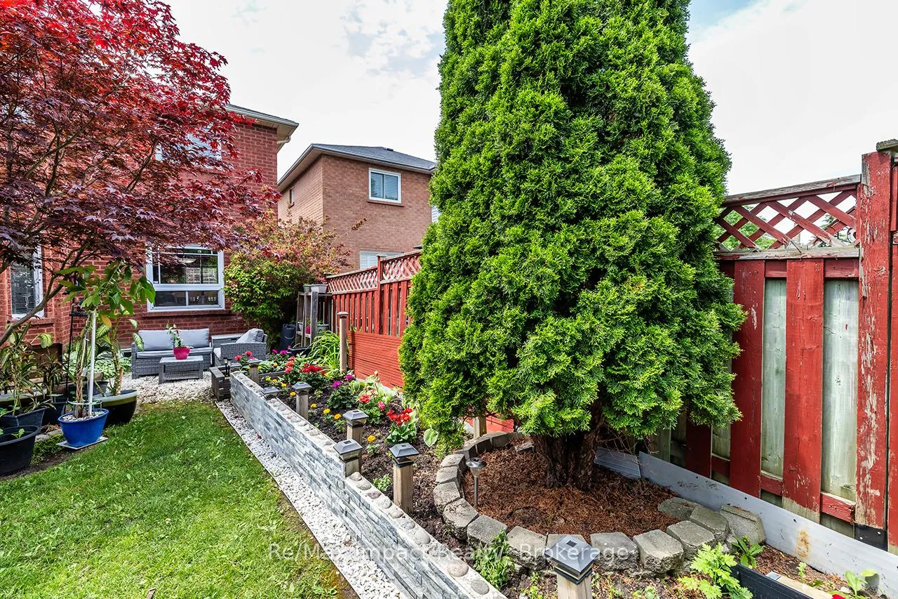 Photo 29 of 53 Sable Crescent, Whitby, Rolling Acres — HOMEH