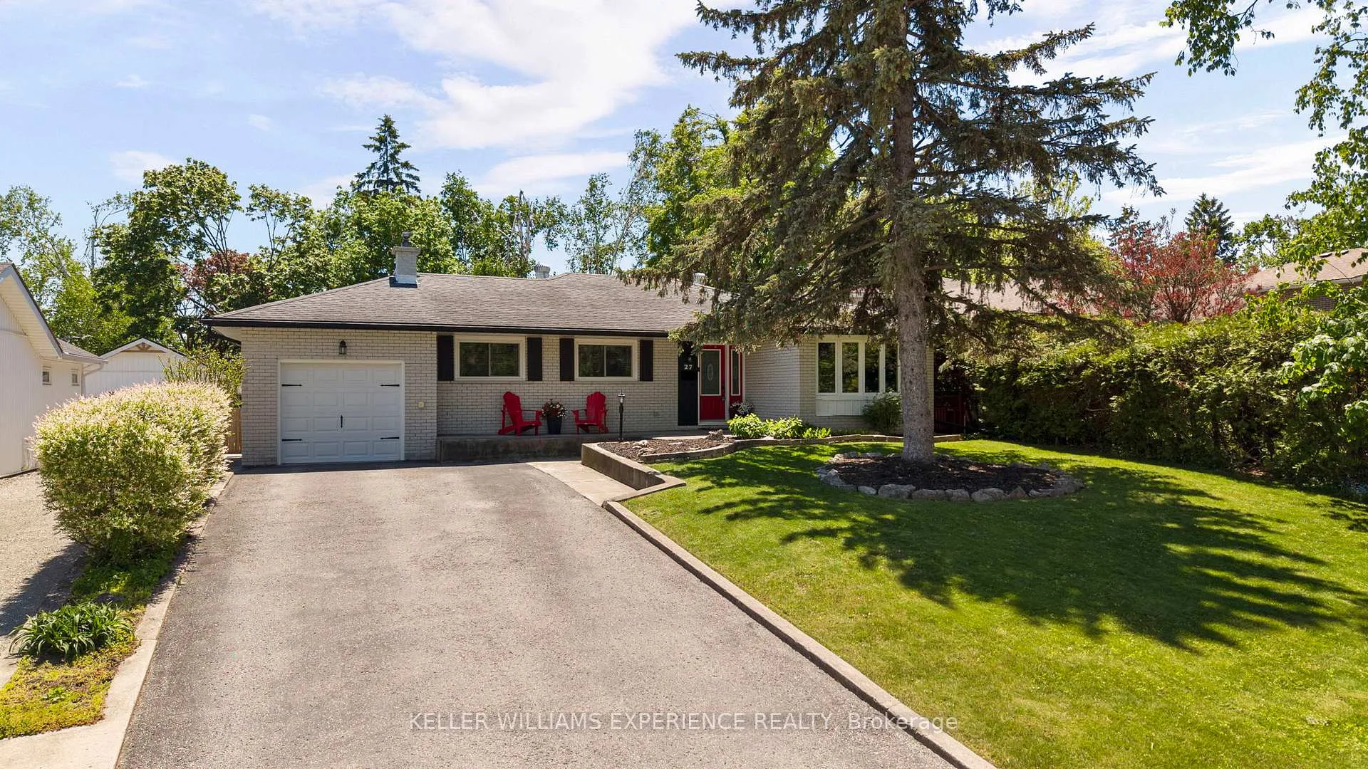 Photo 1 of 27 Ottaway Avenue, Barrie, Wellington — HOMEH