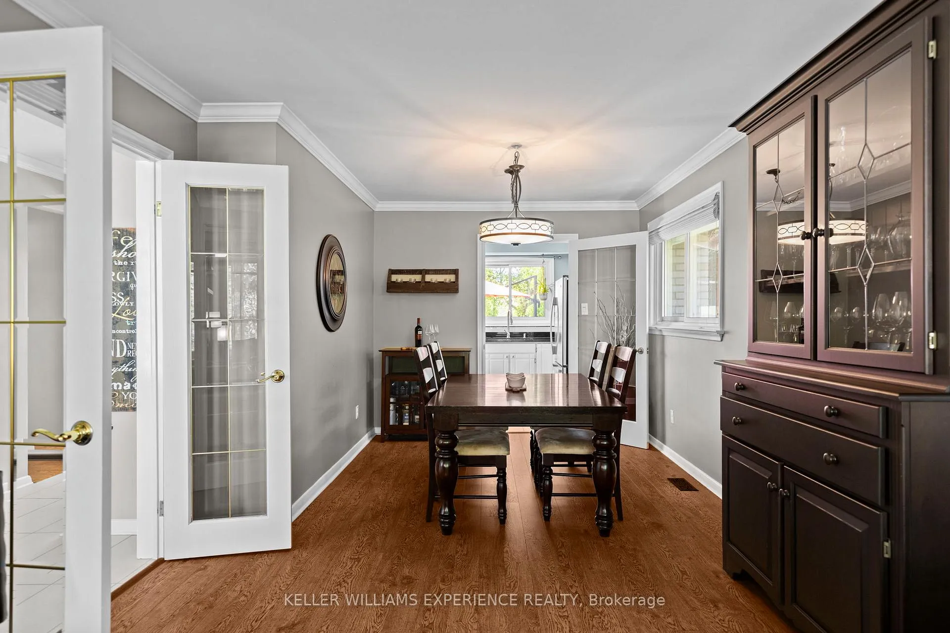 Photo 9 of 27 Ottaway Avenue, Barrie, Wellington — HOMEH