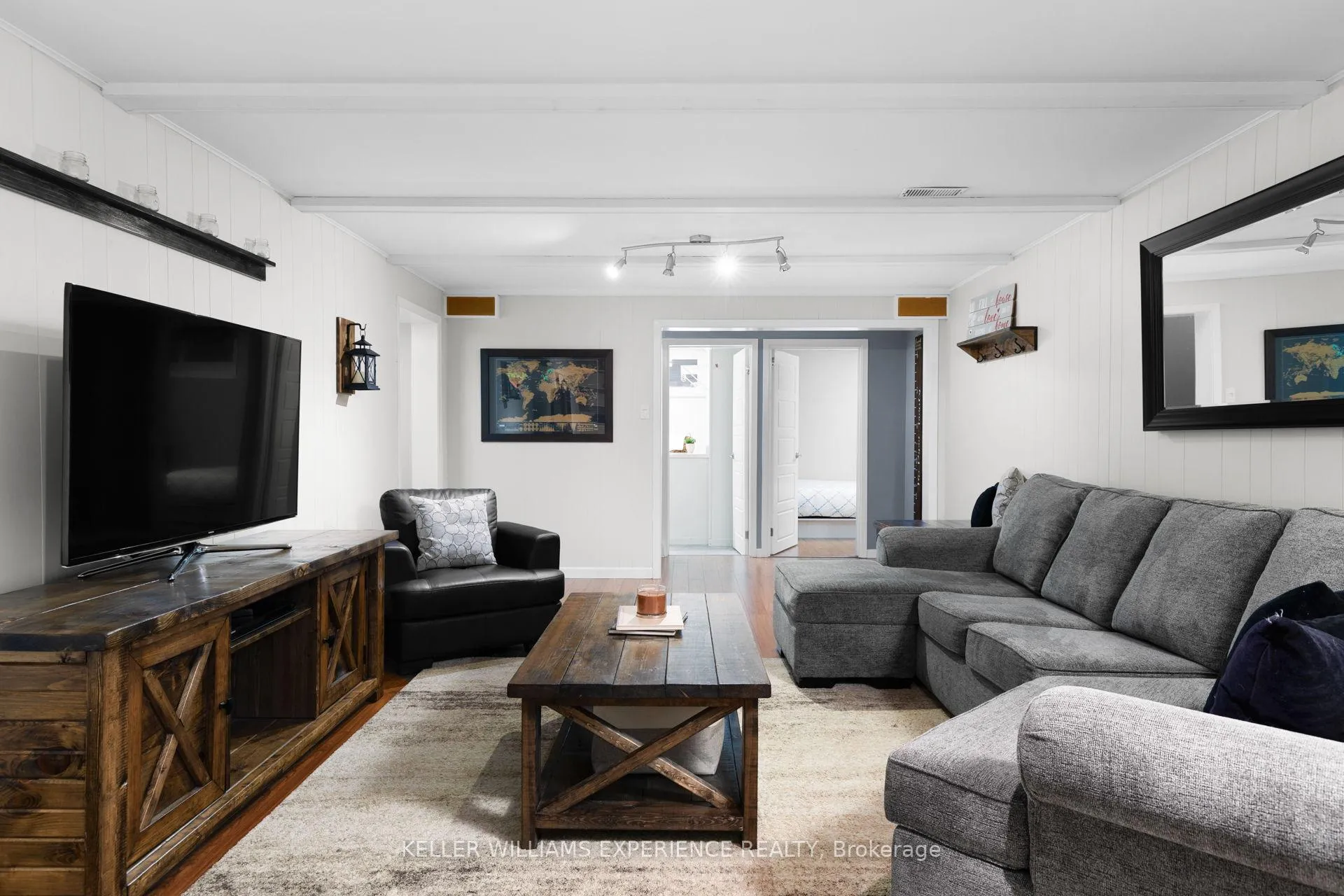 Photo 25 of 27 Ottaway Avenue, Barrie, Wellington — HOMEH
