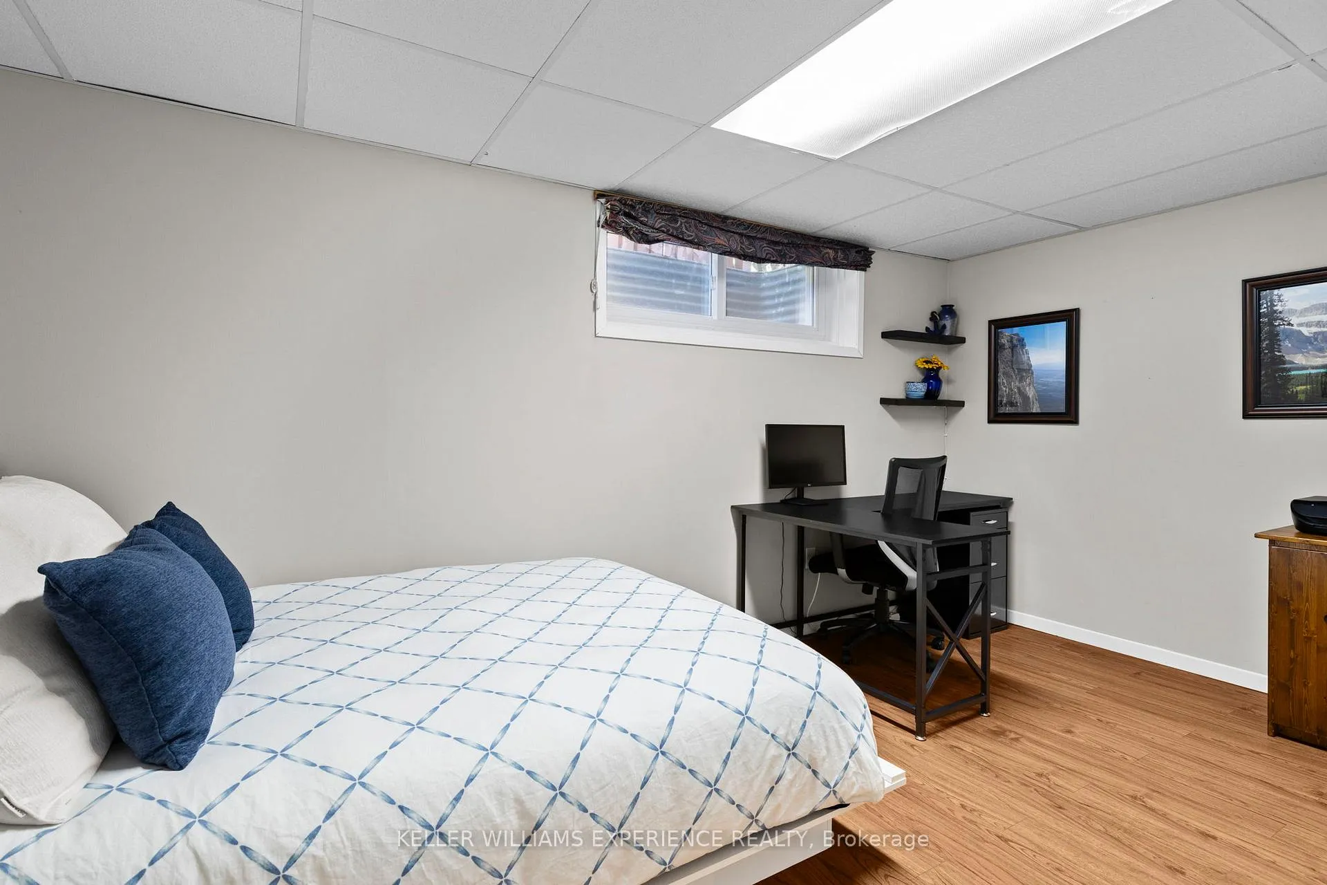 Photo 26 of 27 Ottaway Avenue, Barrie, Wellington — HOMEH