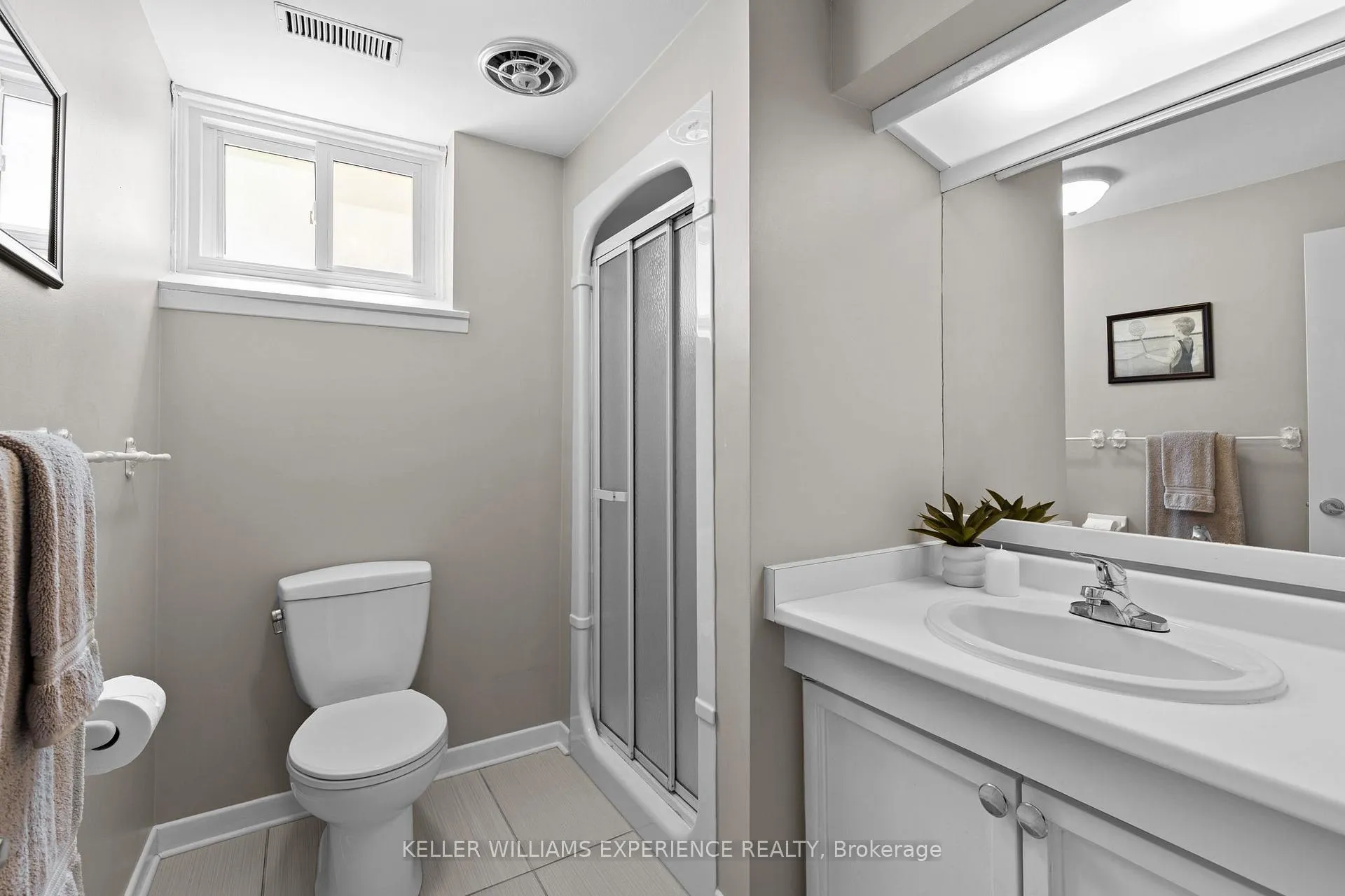 Photo 28 of 27 Ottaway Avenue, Barrie, Wellington — HOMEH