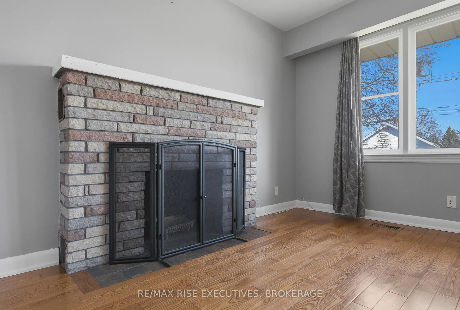 Photo 8 of 7 Benjamin Street, Belleville, Belleville Ward — HOMEH