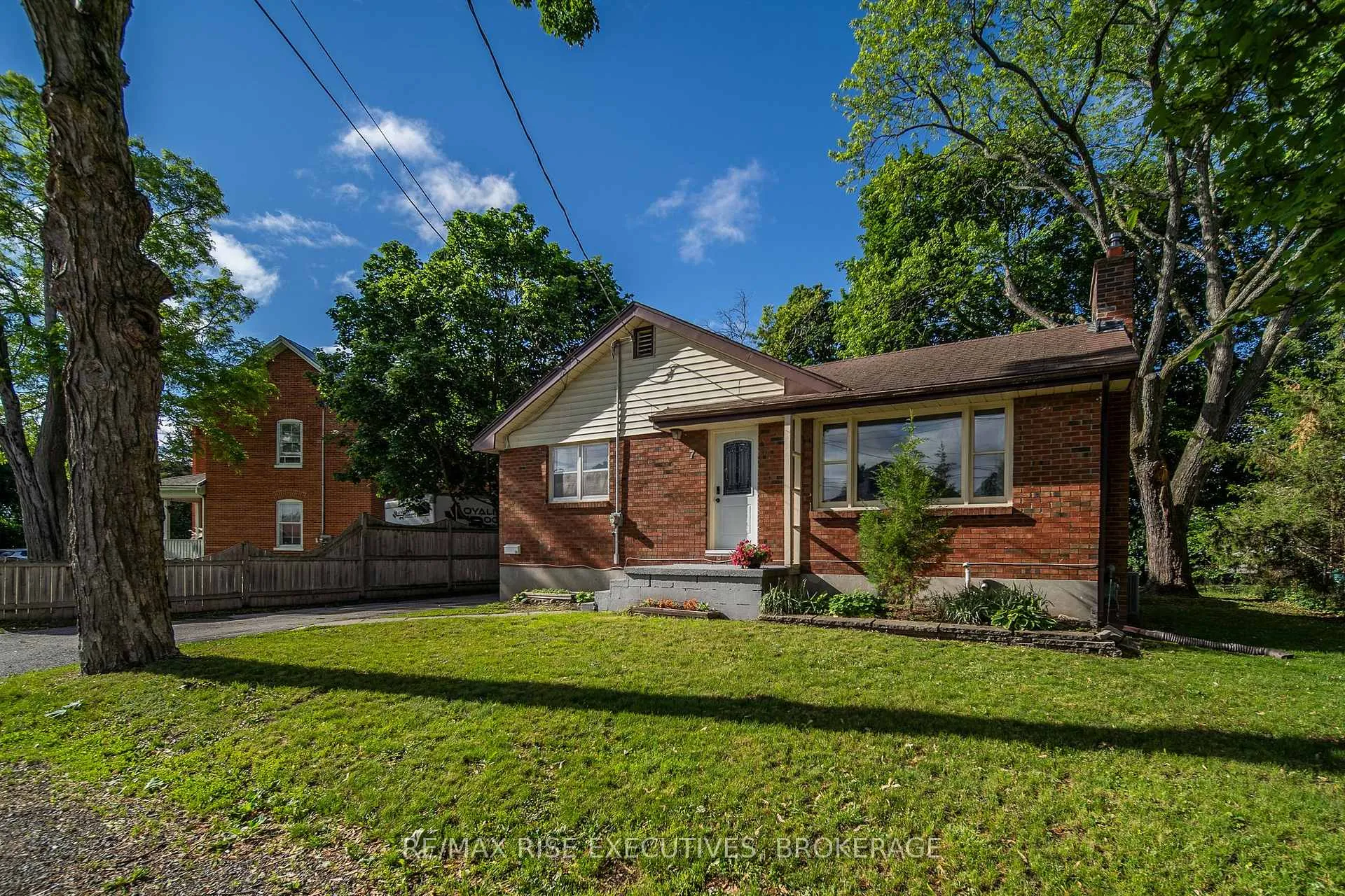 Photo 36 of 7 Benjamin Street, Belleville, Belleville Ward — HOMEH