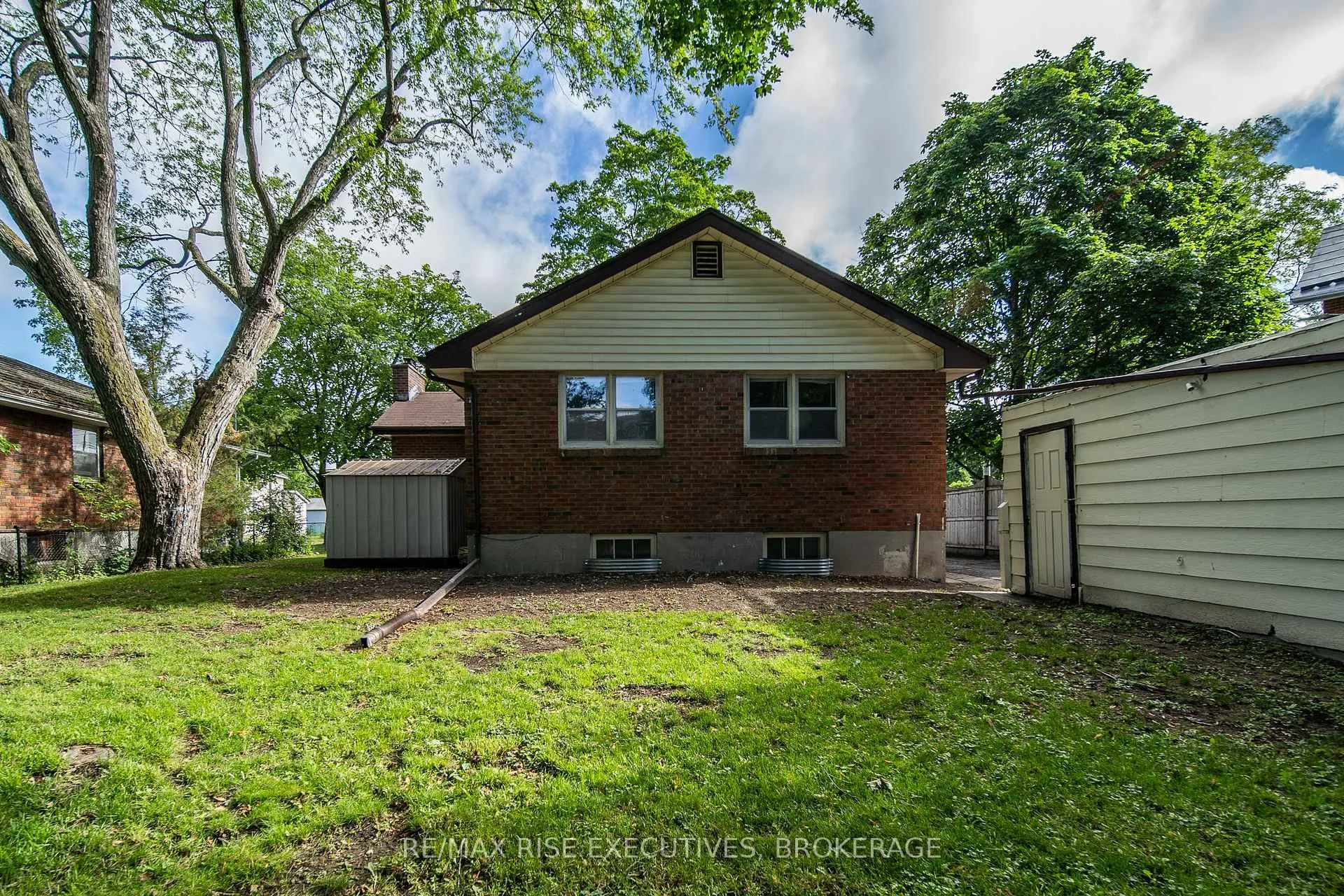 Photo 40 of 7 Benjamin Street, Belleville, Belleville Ward — HOMEH