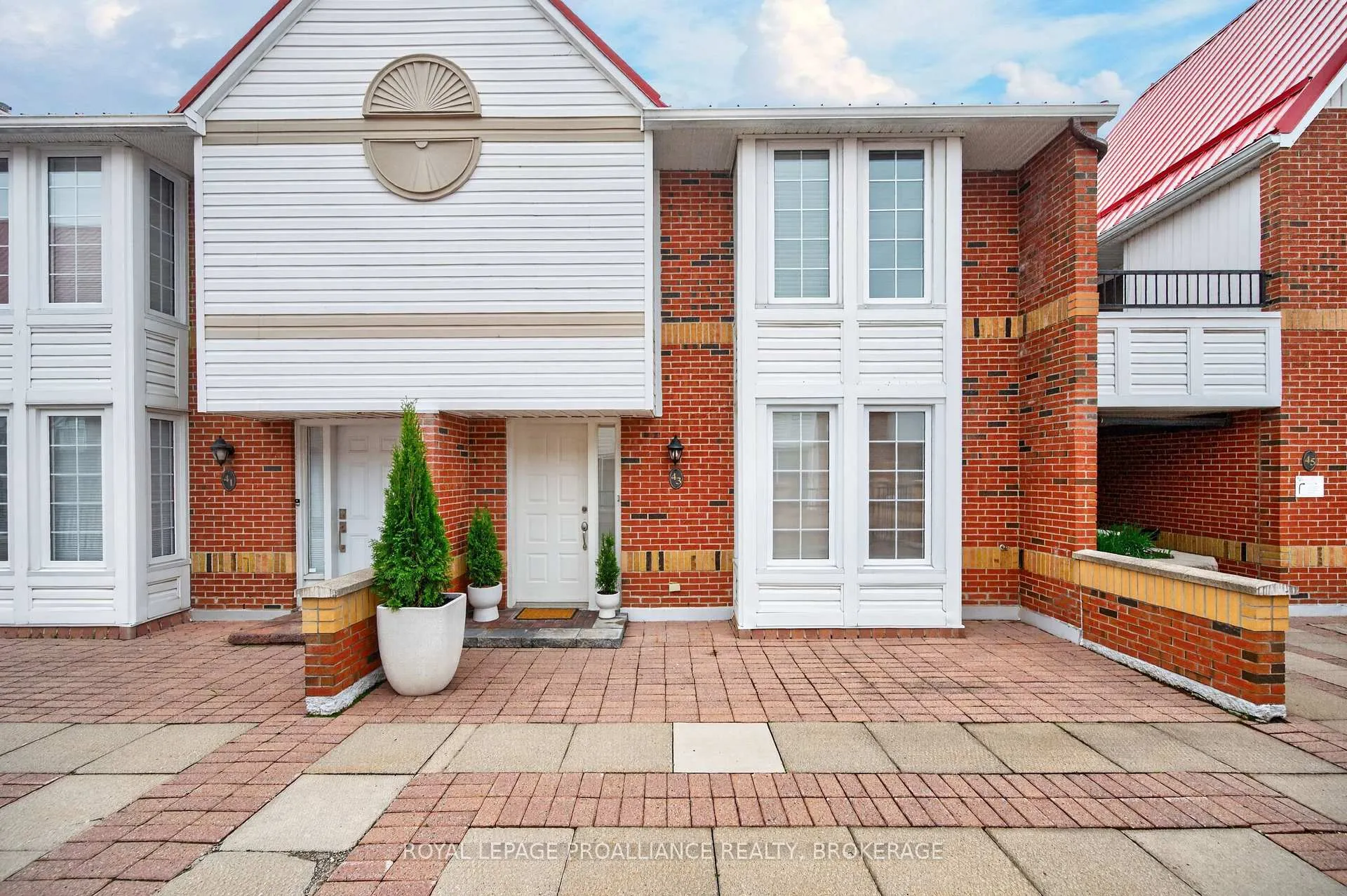 Photo 1 of Unit 43, 1 Place D'armes, Kingston, East of Sir John A. Blvd — HOMEH
