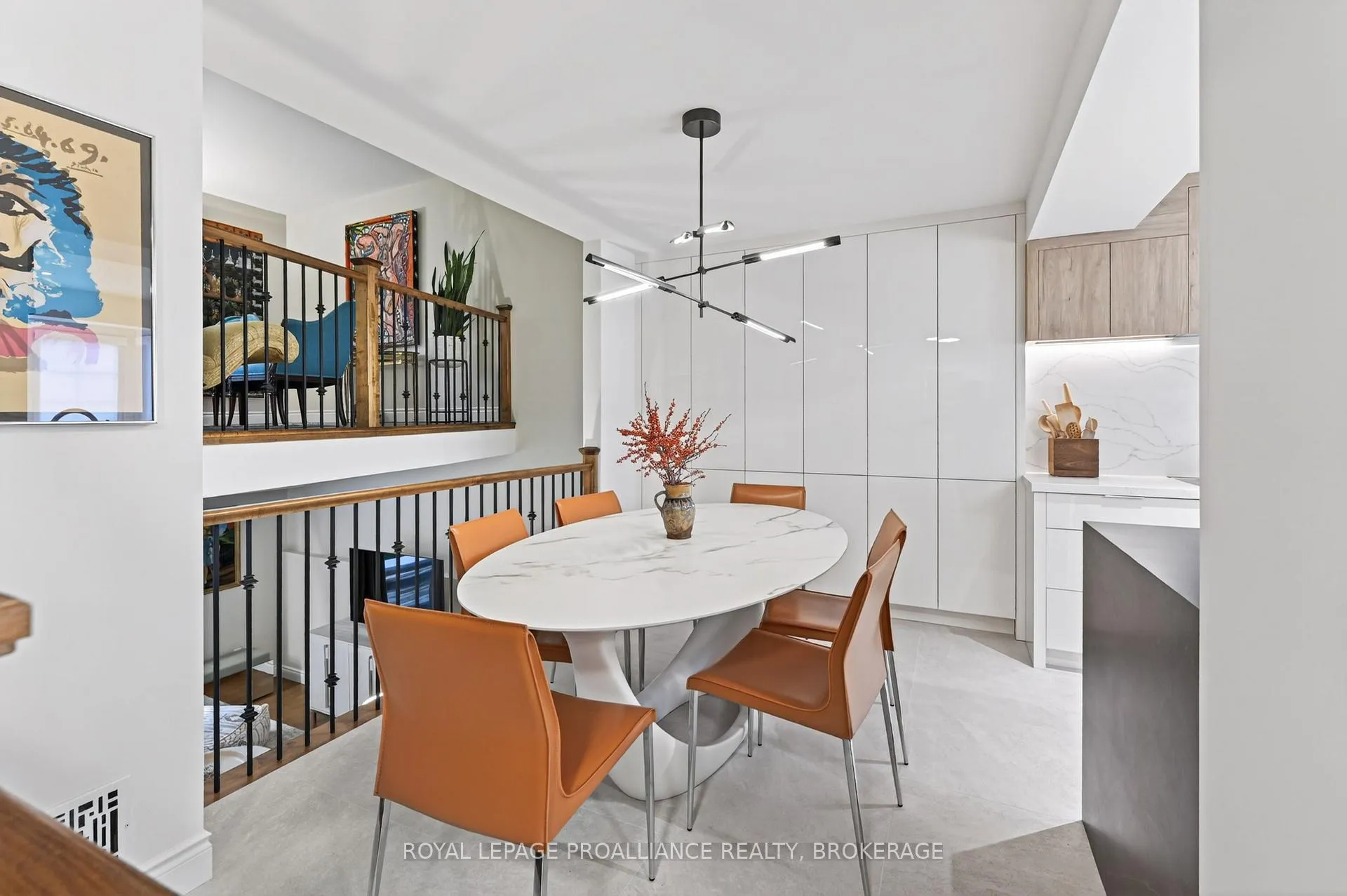 Photo 5 of Unit 43, 1 Place D'armes, Kingston, East of Sir John A. Blvd — HOMEH