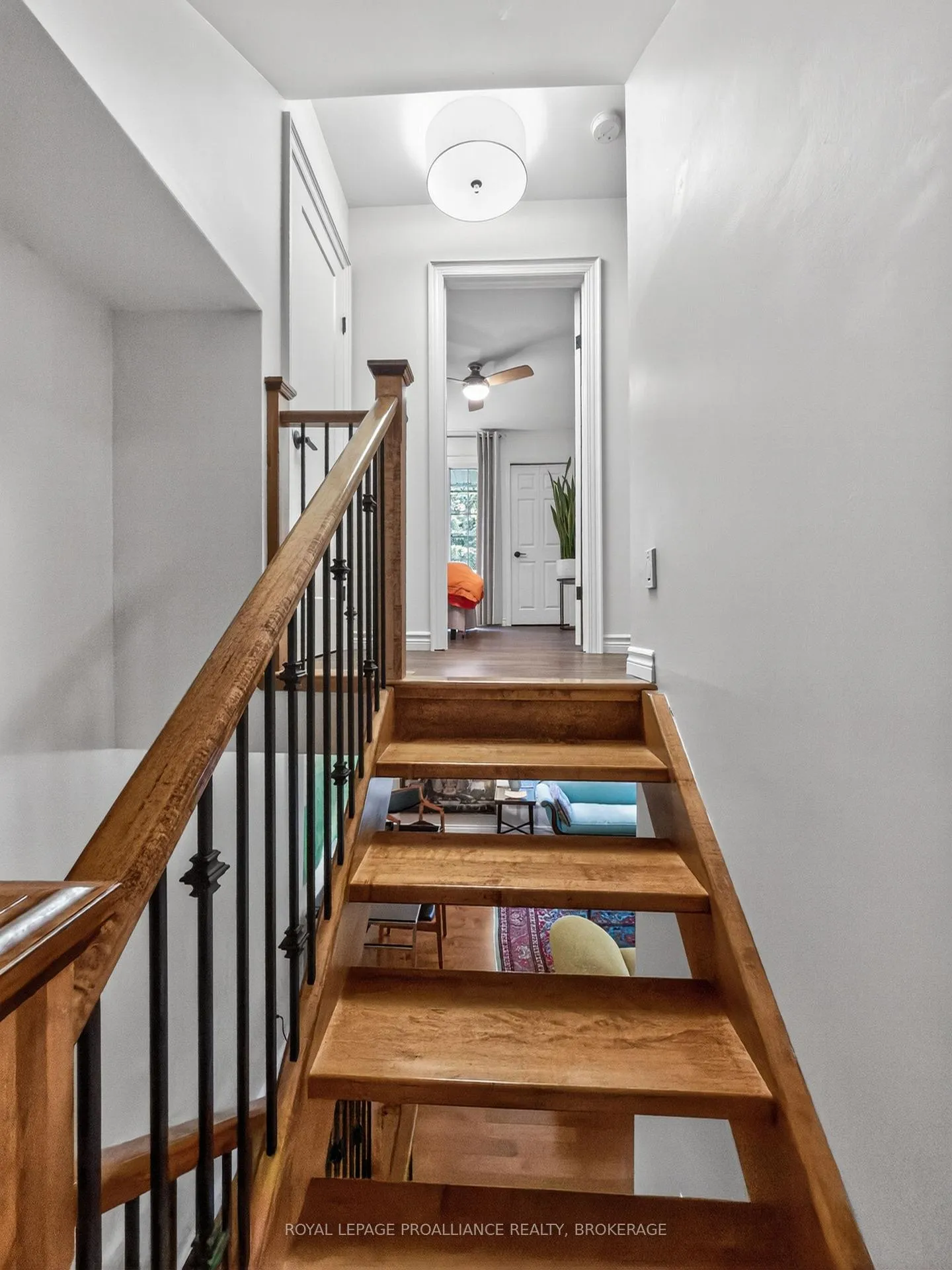 Photo 17 of Unit 43, 1 Place D'armes, Kingston, East of Sir John A. Blvd — HOMEH