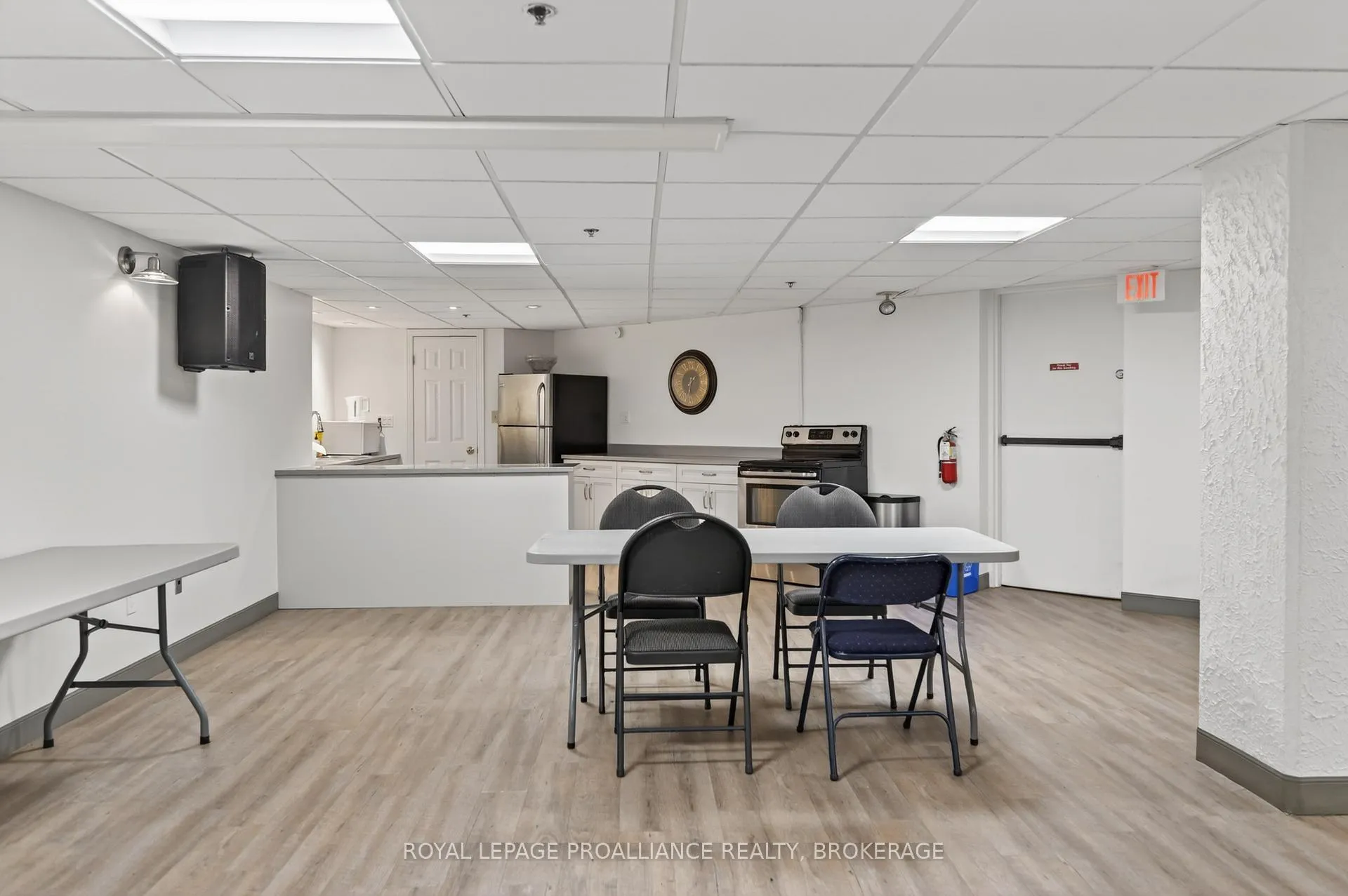 Photo 35 of Unit 43, 1 Place D'armes, Kingston, East of Sir John A. Blvd — HOMEH