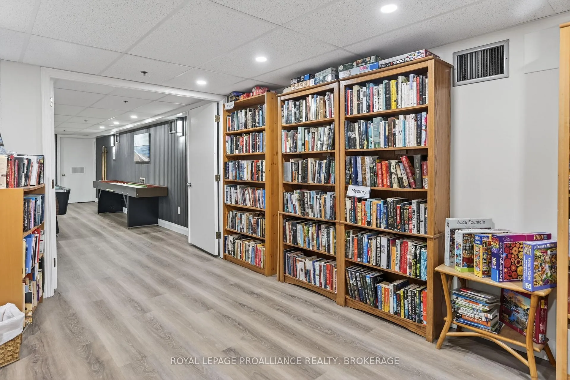 Photo 37 of Unit 43, 1 Place D'armes, Kingston, East of Sir John A. Blvd — HOMEH